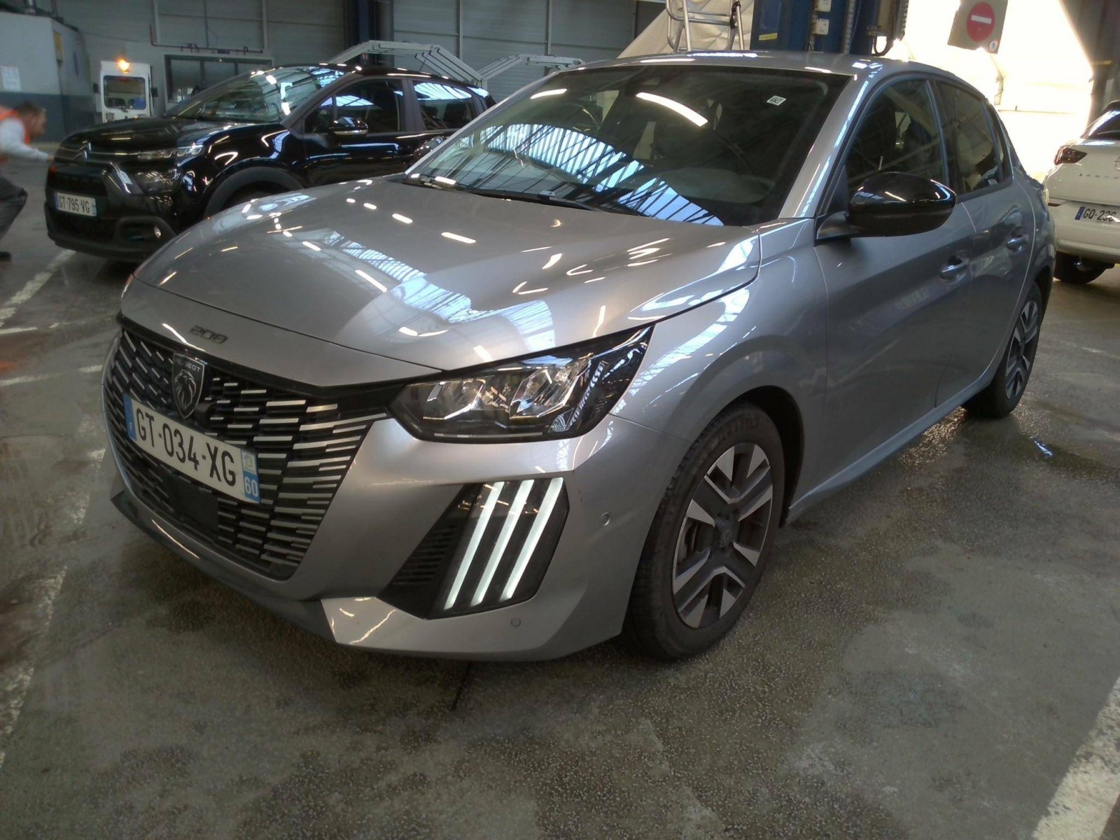PEUGEOT - 208 - #568365 - 0