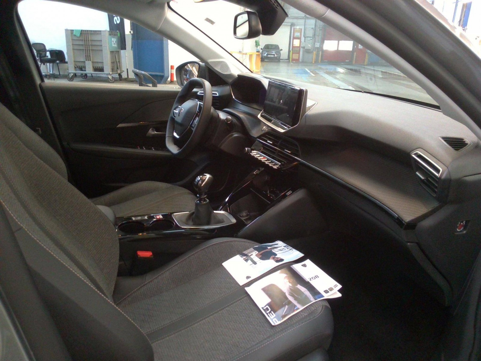 PEUGEOT - 208 - #568365 - 1