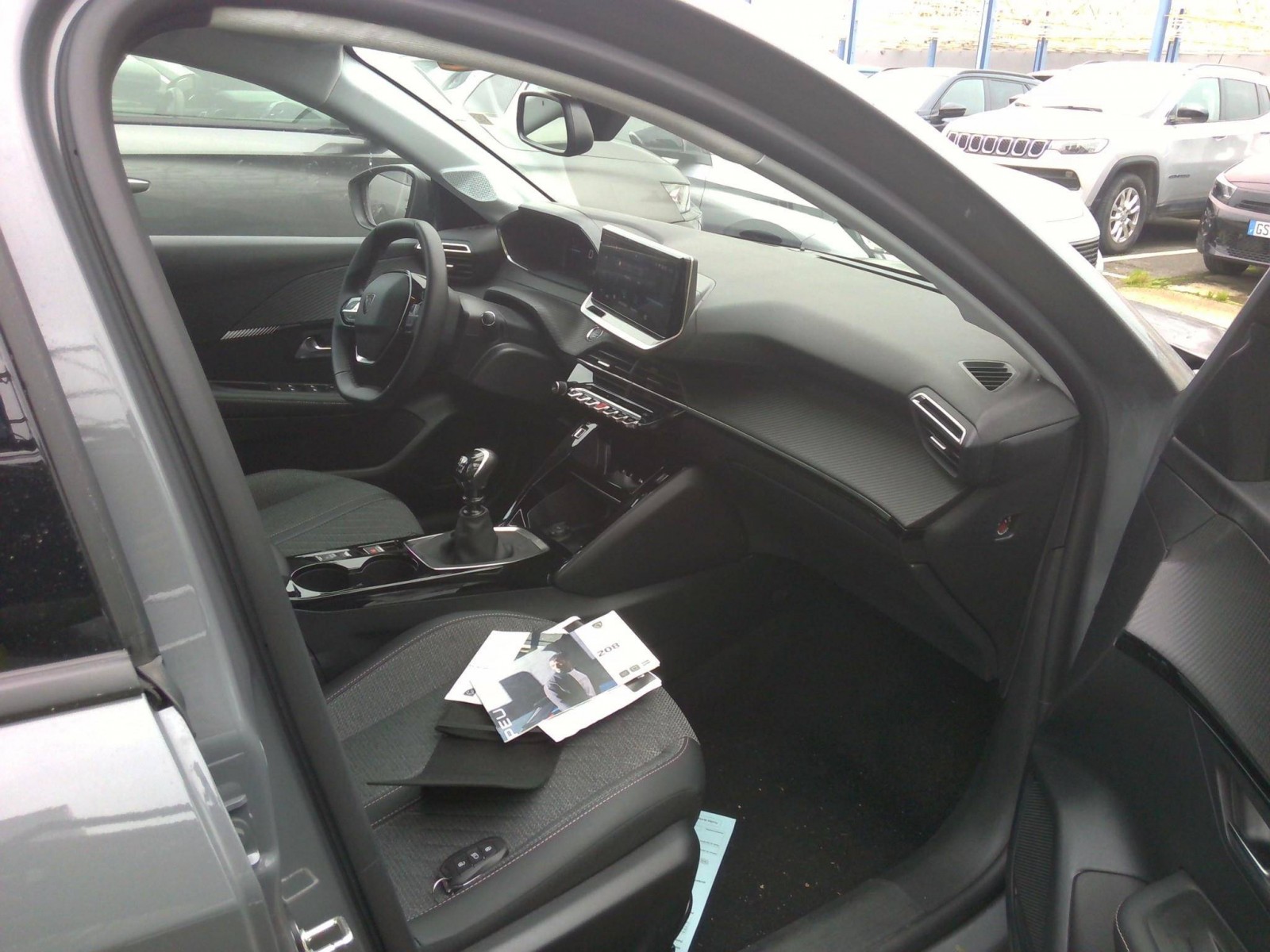 PEUGEOT - 208 - #568335 - 1