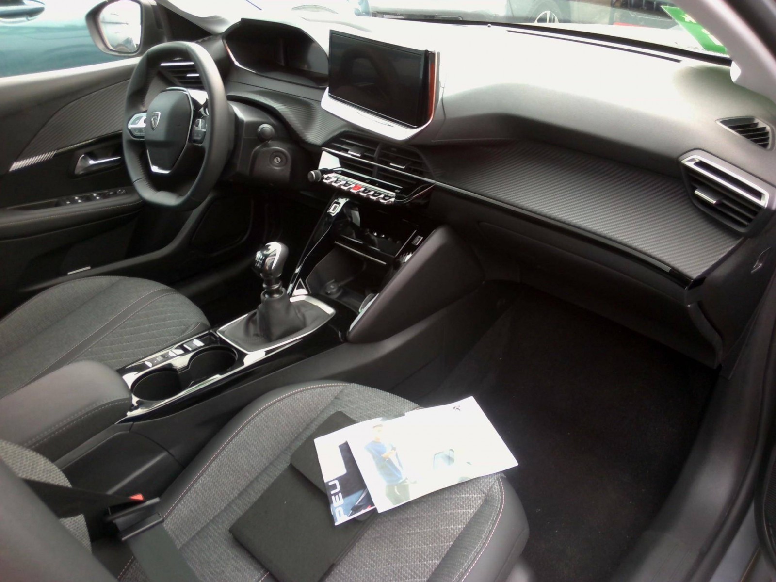 PEUGEOT - 208 - #568321 - 1