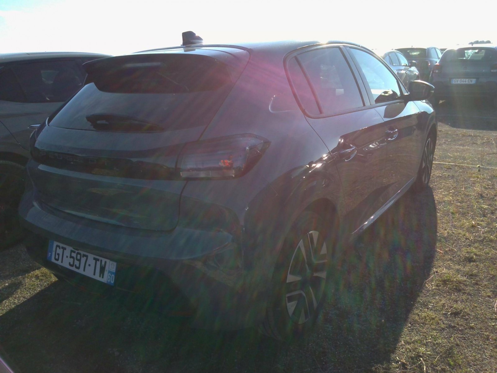 PEUGEOT - 208 - #568361 - 2