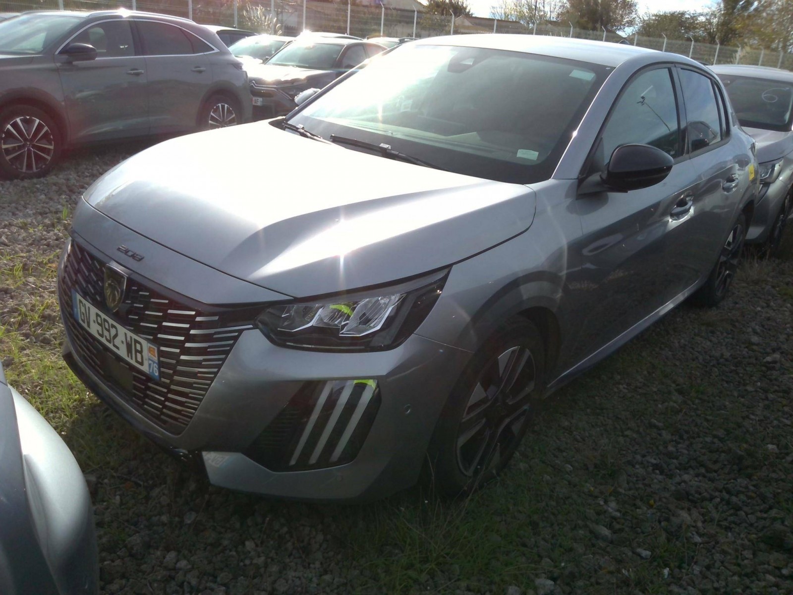 PEUGEOT - 208 - #568300 - 0