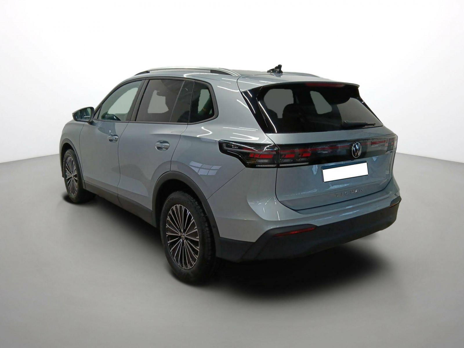 VOLKSWAGEN - TIGUAN - #541713 - 2