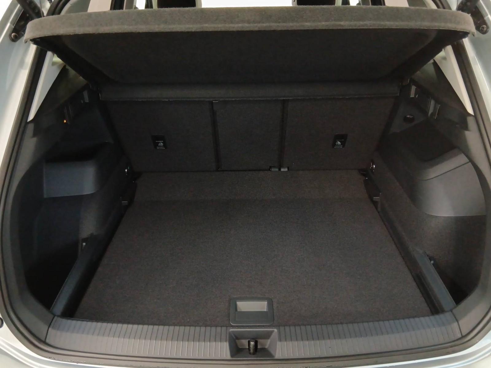VOLKSWAGEN - TIGUAN - #541713 - 13