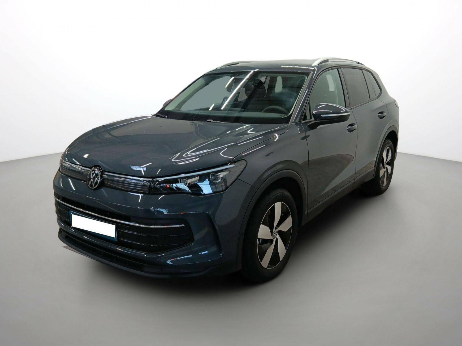 VOLKSWAGEN - TIGUAN - #540073 - 0