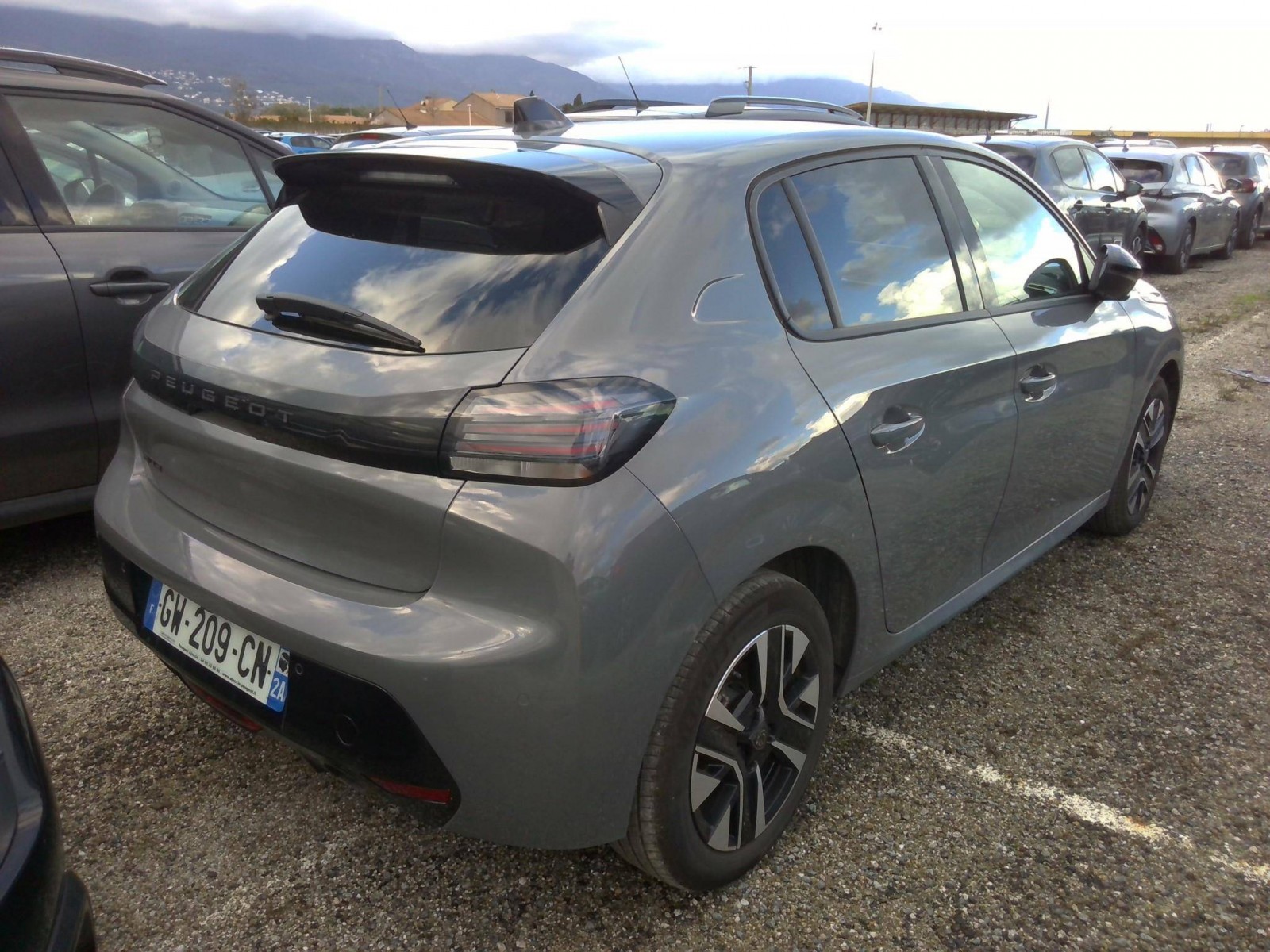 PEUGEOT - 208 - #568274 - 2