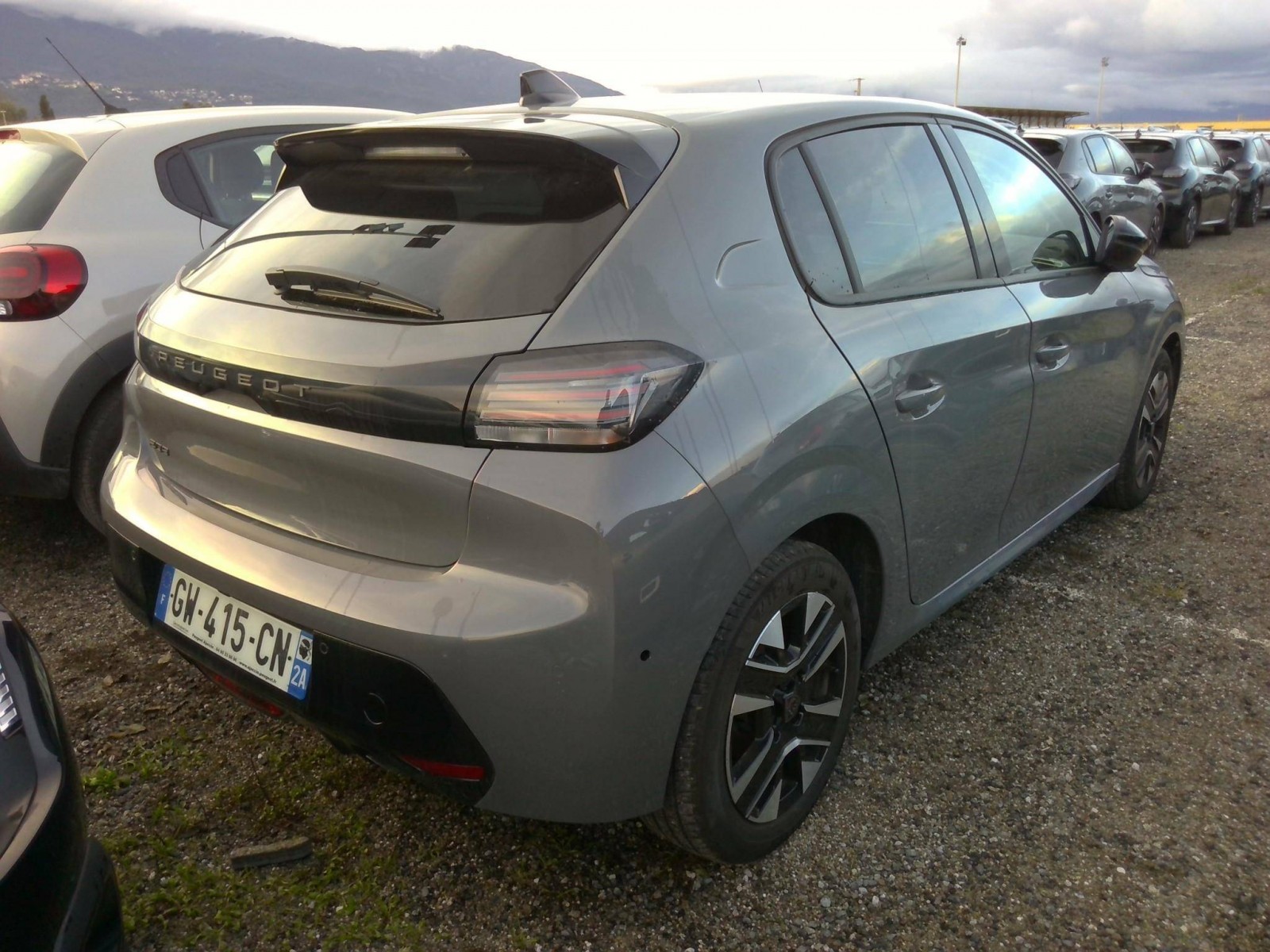 PEUGEOT - 208 - #568273 - 2