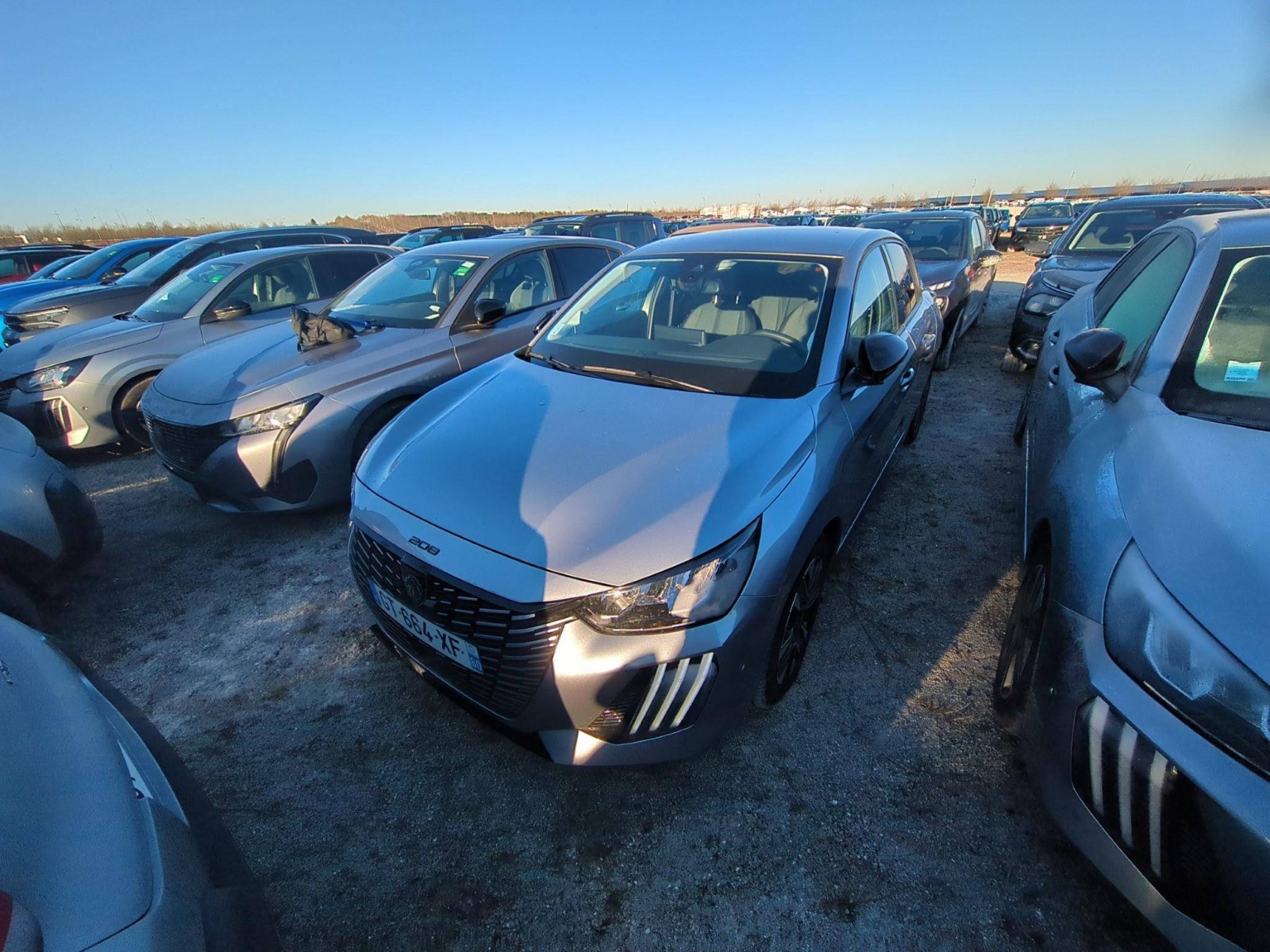 PEUGEOT - 208 - #568364 - 0
