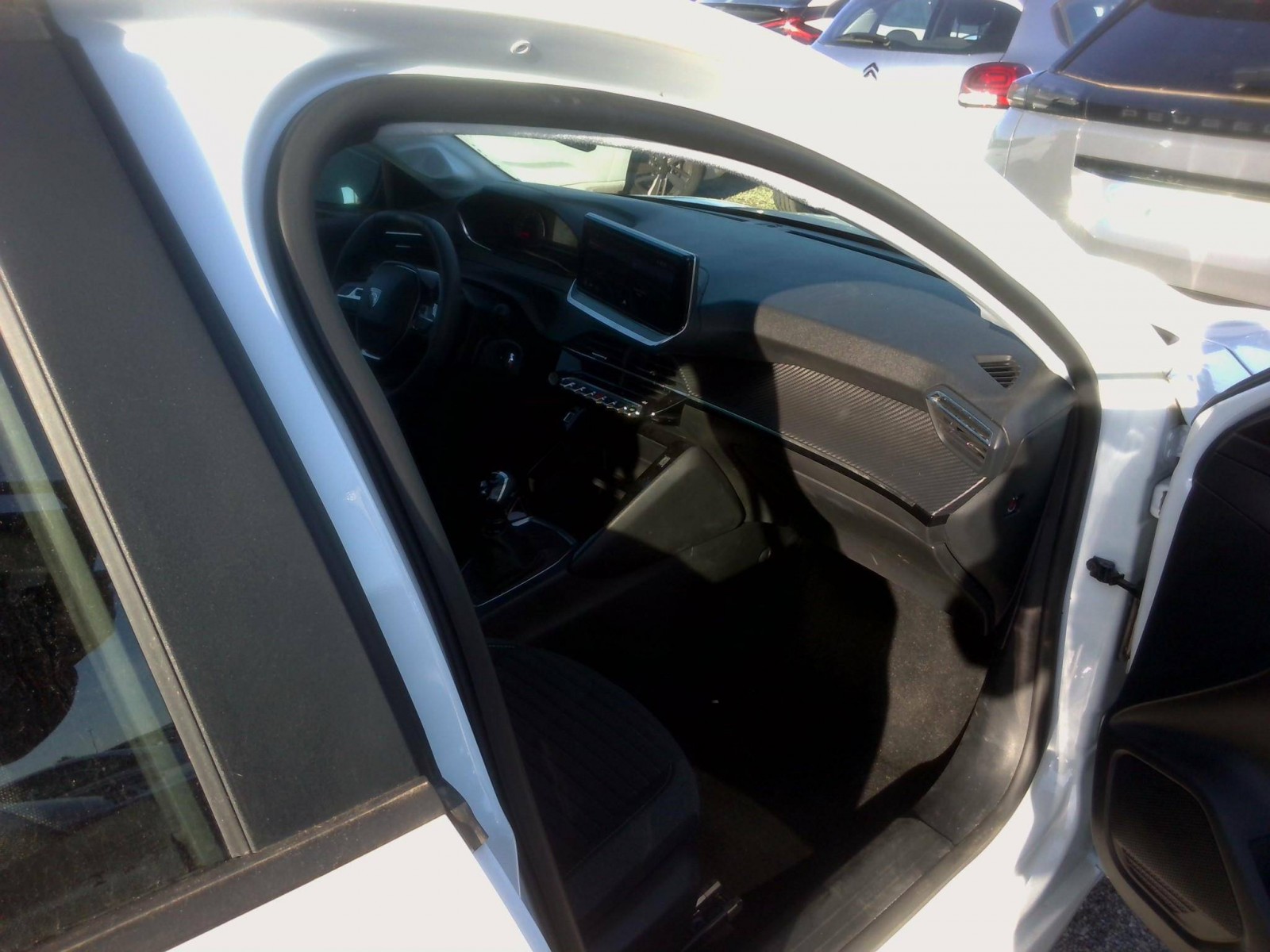 PEUGEOT - 208 - #568267 - 1