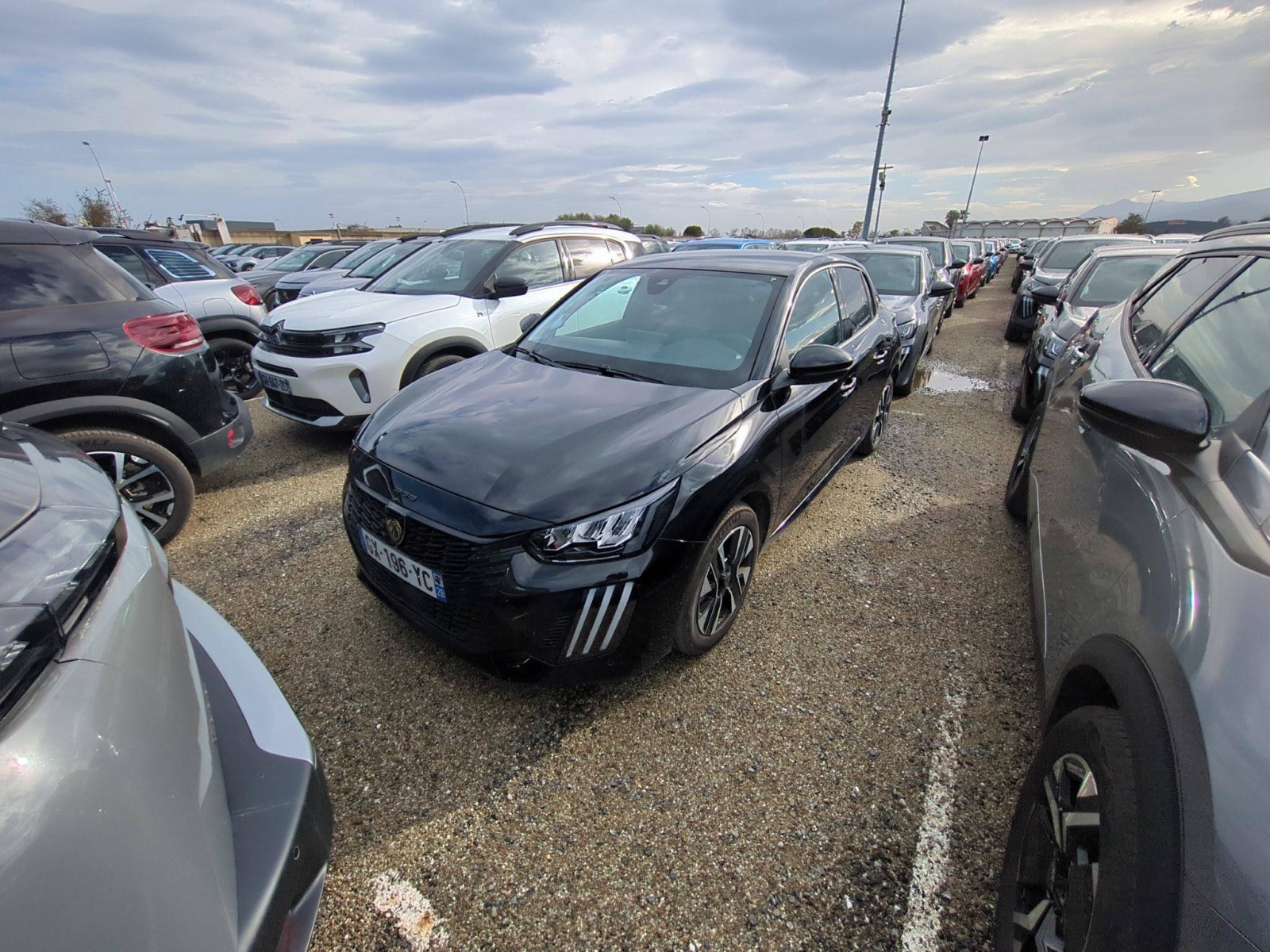 PEUGEOT - 208 - #568268 - 0