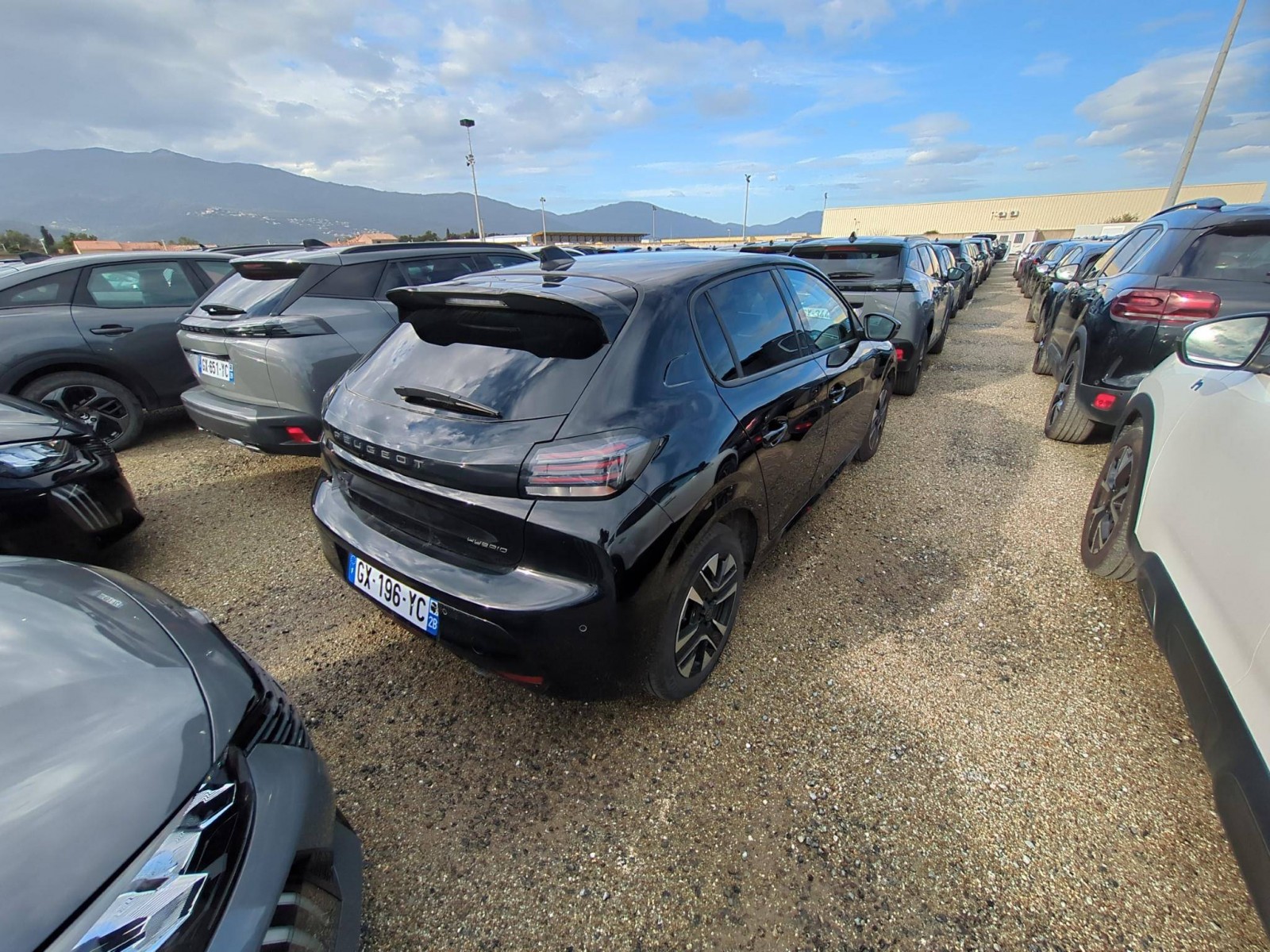 PEUGEOT - 208 - #568268 - 2