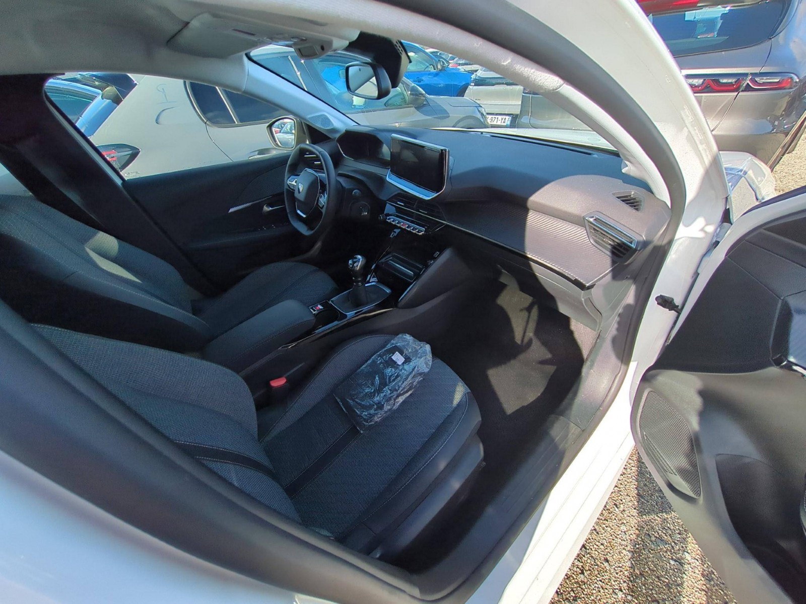 PEUGEOT - 208 - #568369 - 1