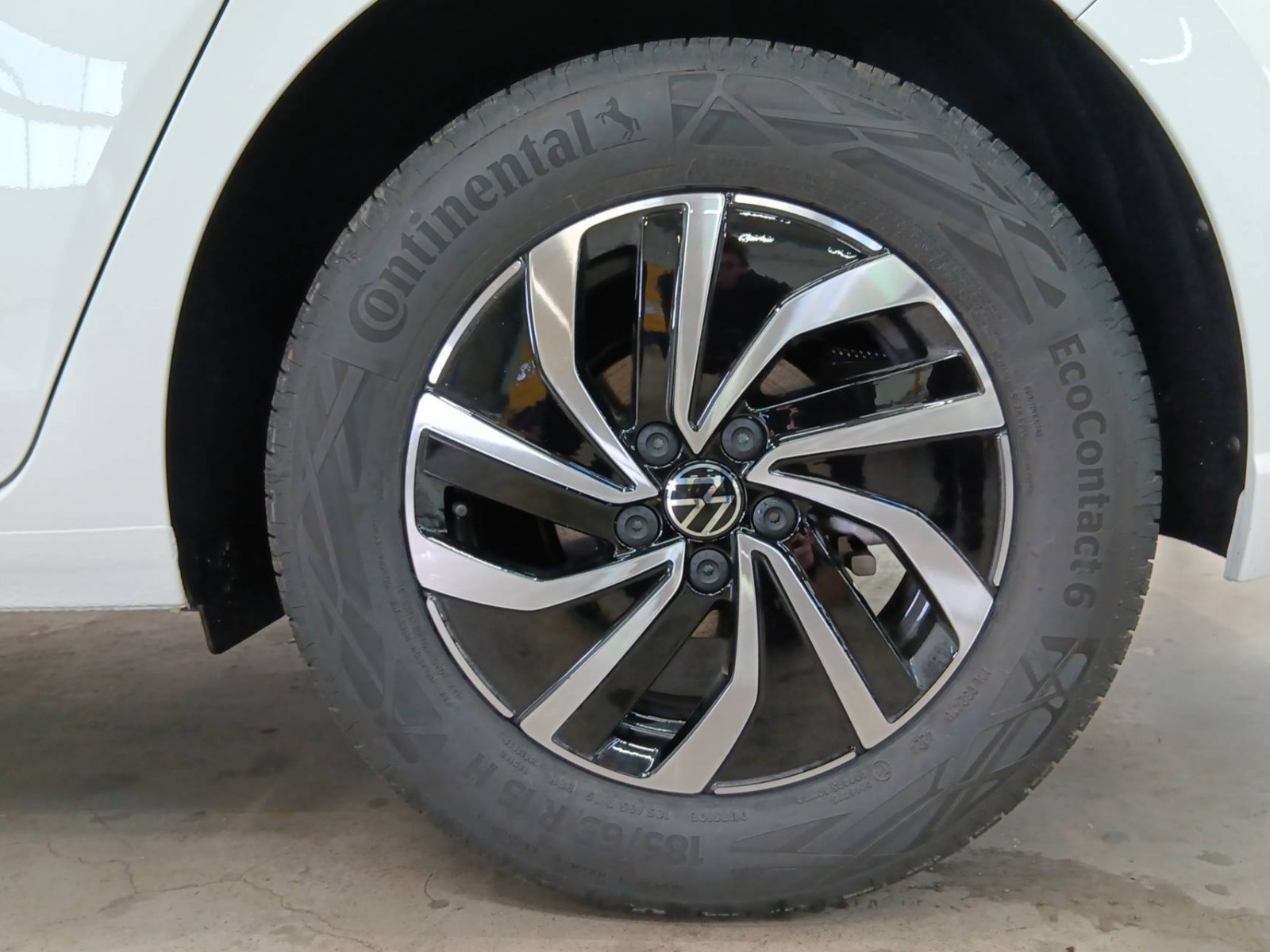 VOLKSWAGEN - POLO - #350123 - 6