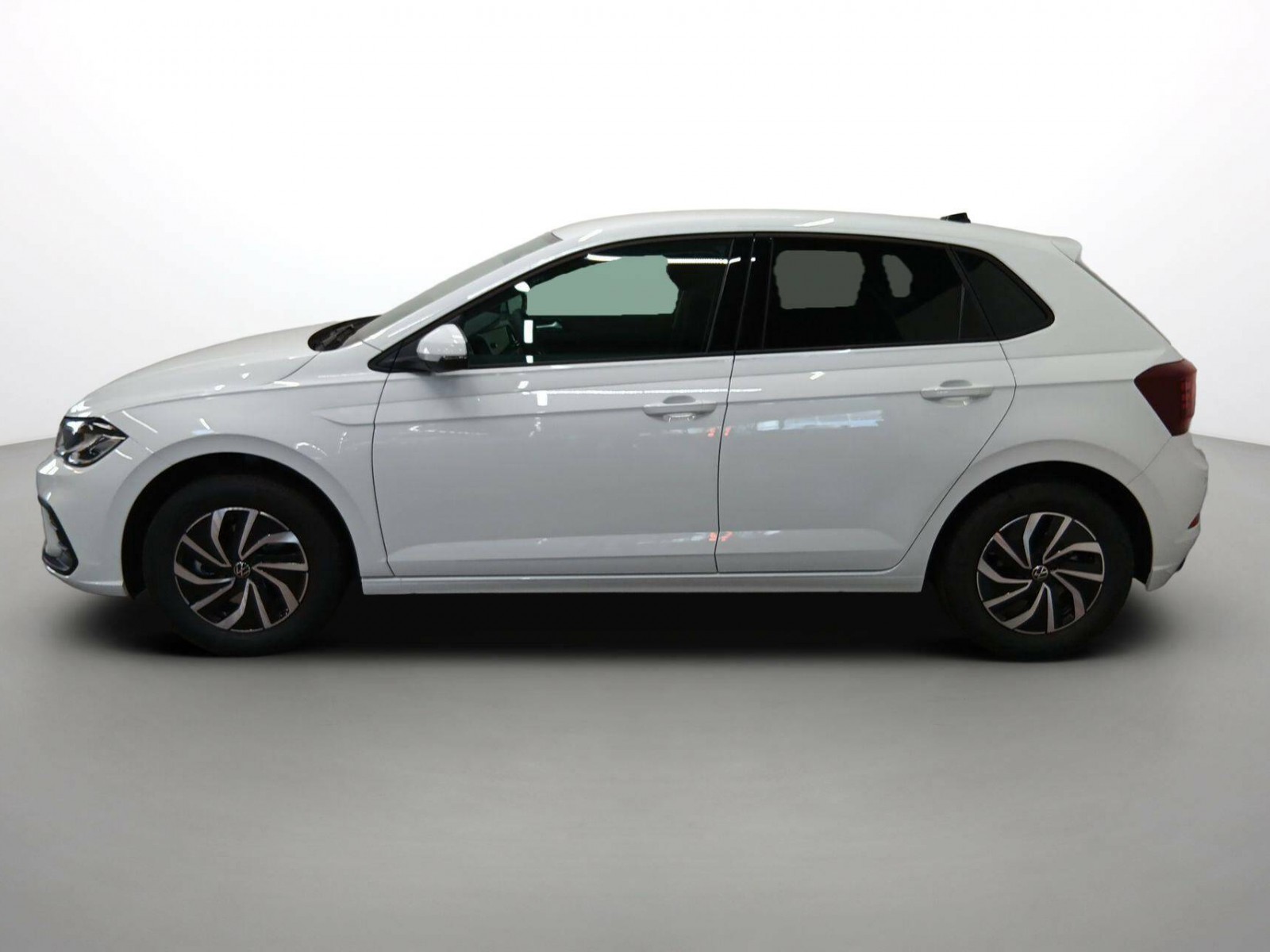 VOLKSWAGEN - POLO - #350266 - 16