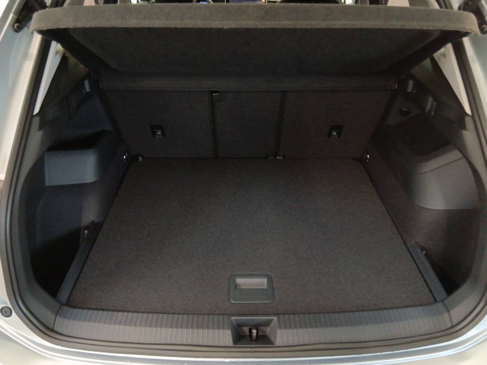 VOLKSWAGEN - TIGUAN - #540098 - 12