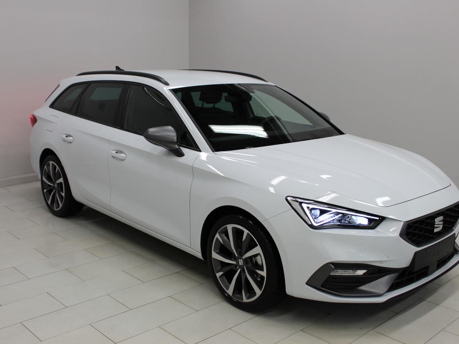 SEAT - LEON SPORTSTOURER - #164453 - 0