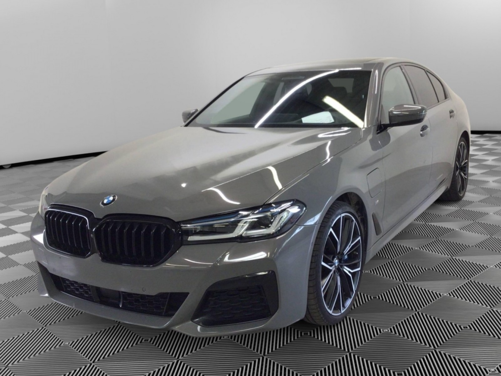 BMW - SERIE 5 G30 LCI - #185725 - 17