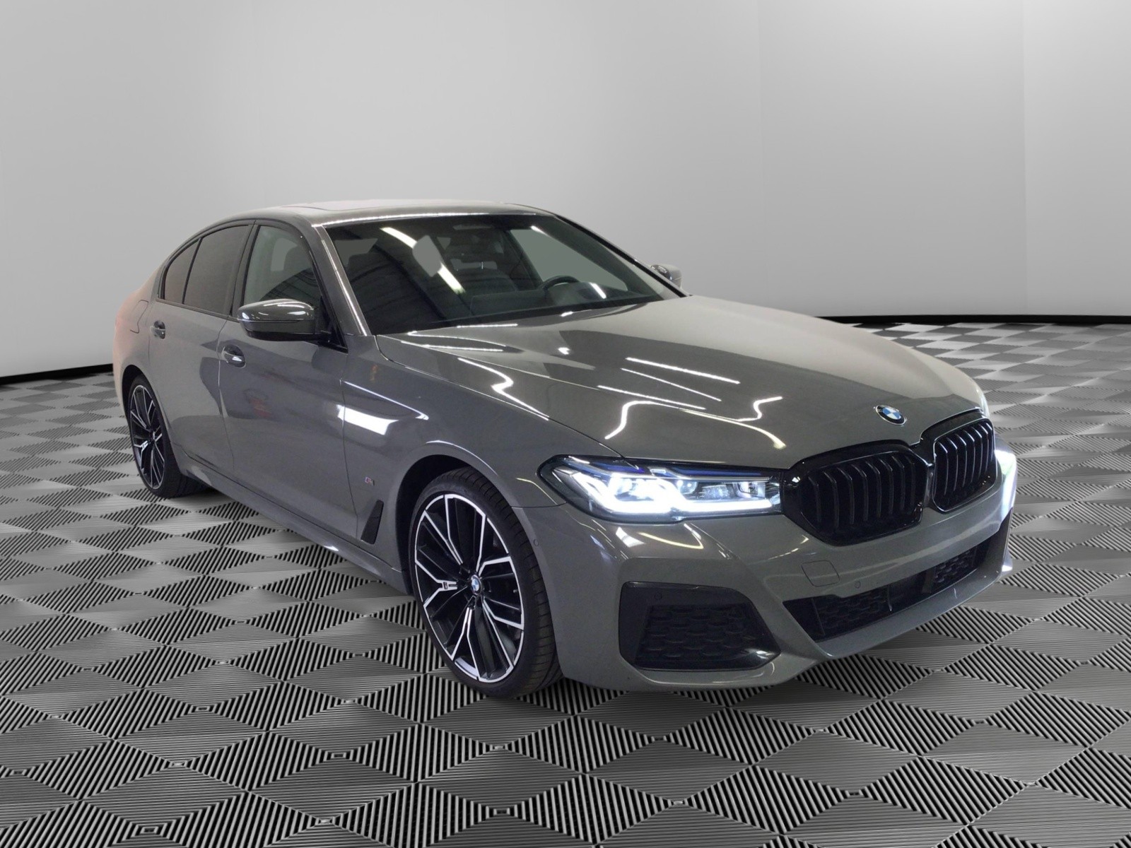 BMW - SERIE 5 G30 LCI - #185725 - 1