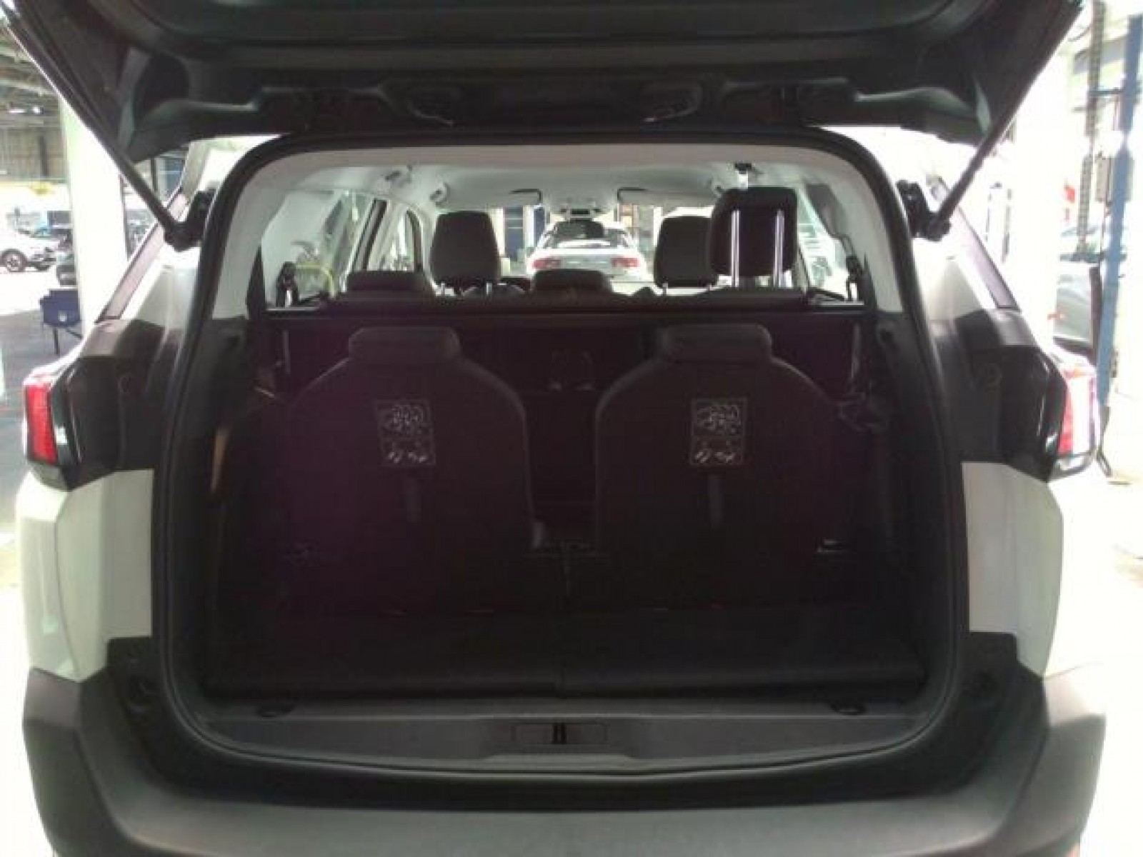 PEUGEOT - 5008 BUSINESS - #166069 - 4