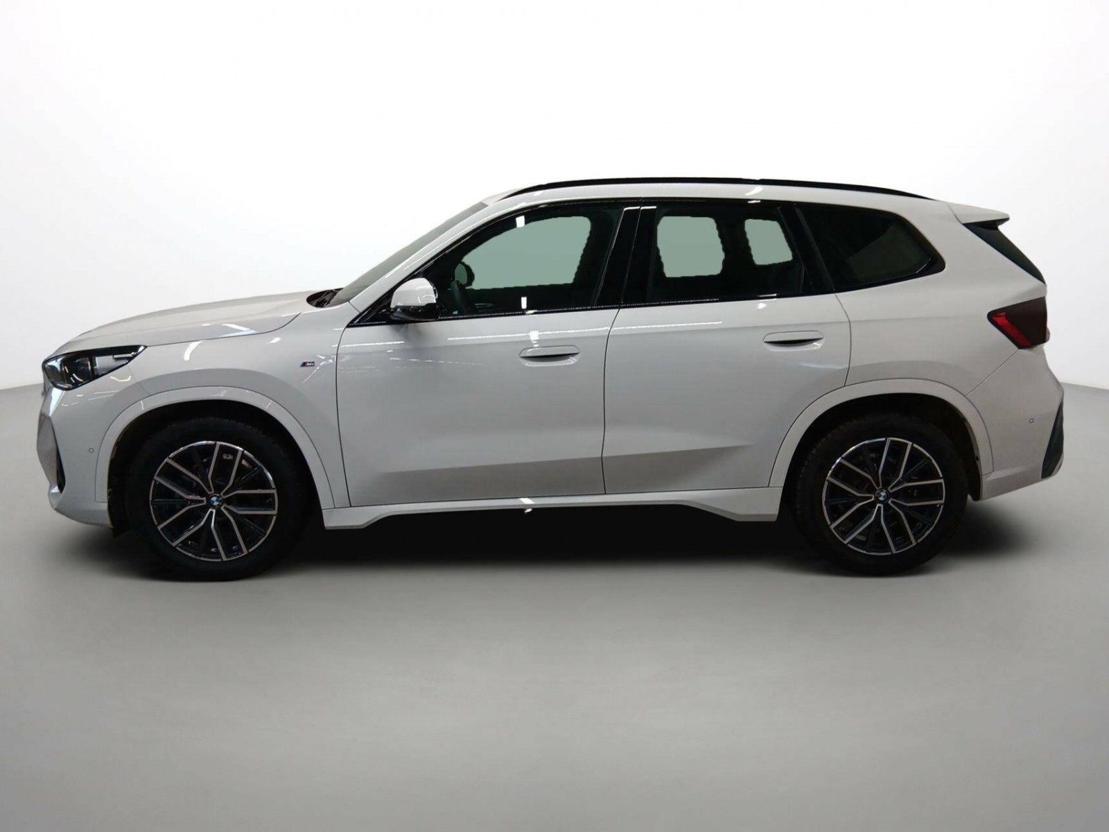BMW - X1 U11 - #513702 - 10