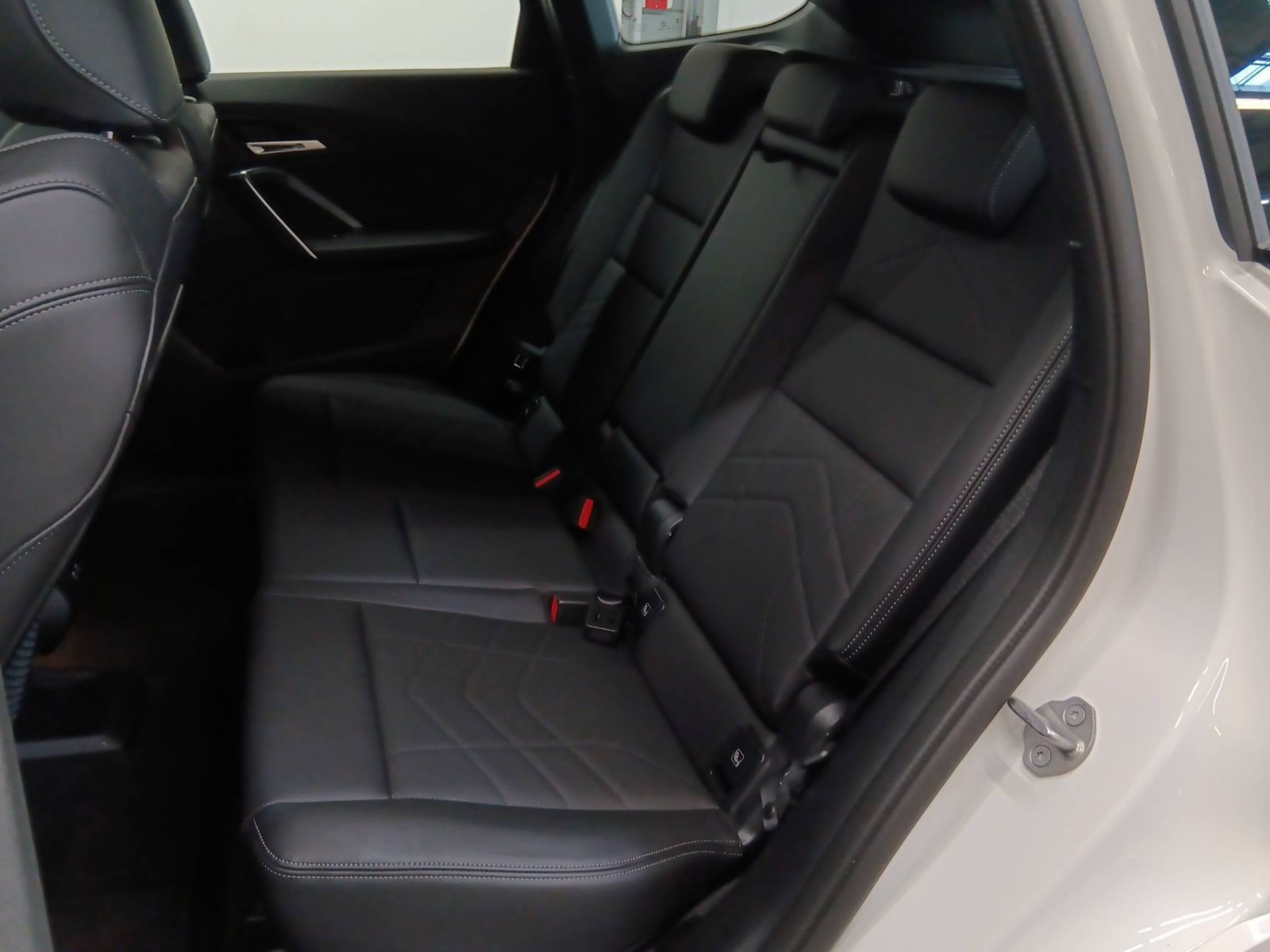 BMW - X1 U11 - #513702 - 12