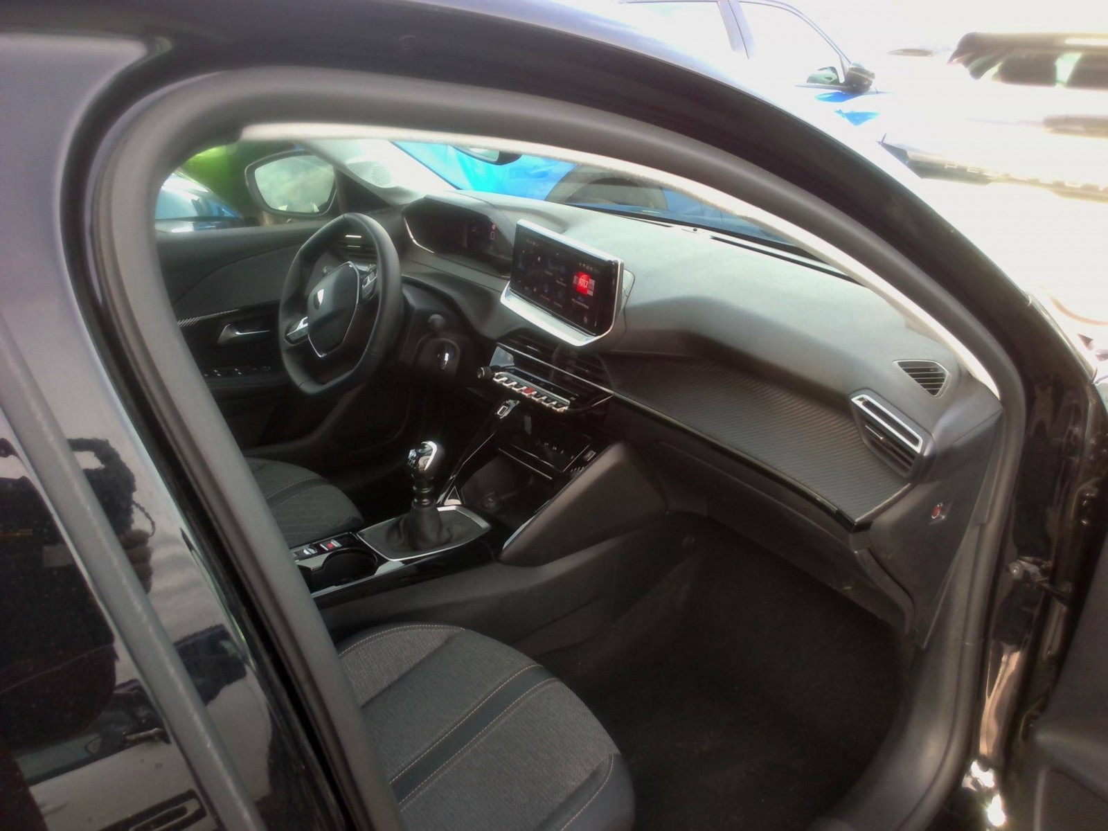 PEUGEOT - 208 - #568367 - 2