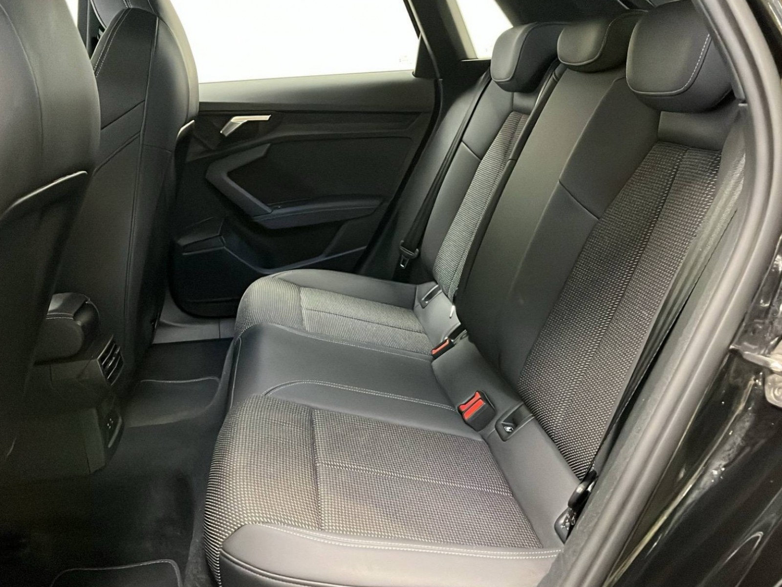 AUDI - A3 SPORTBACK - #412200 - 12