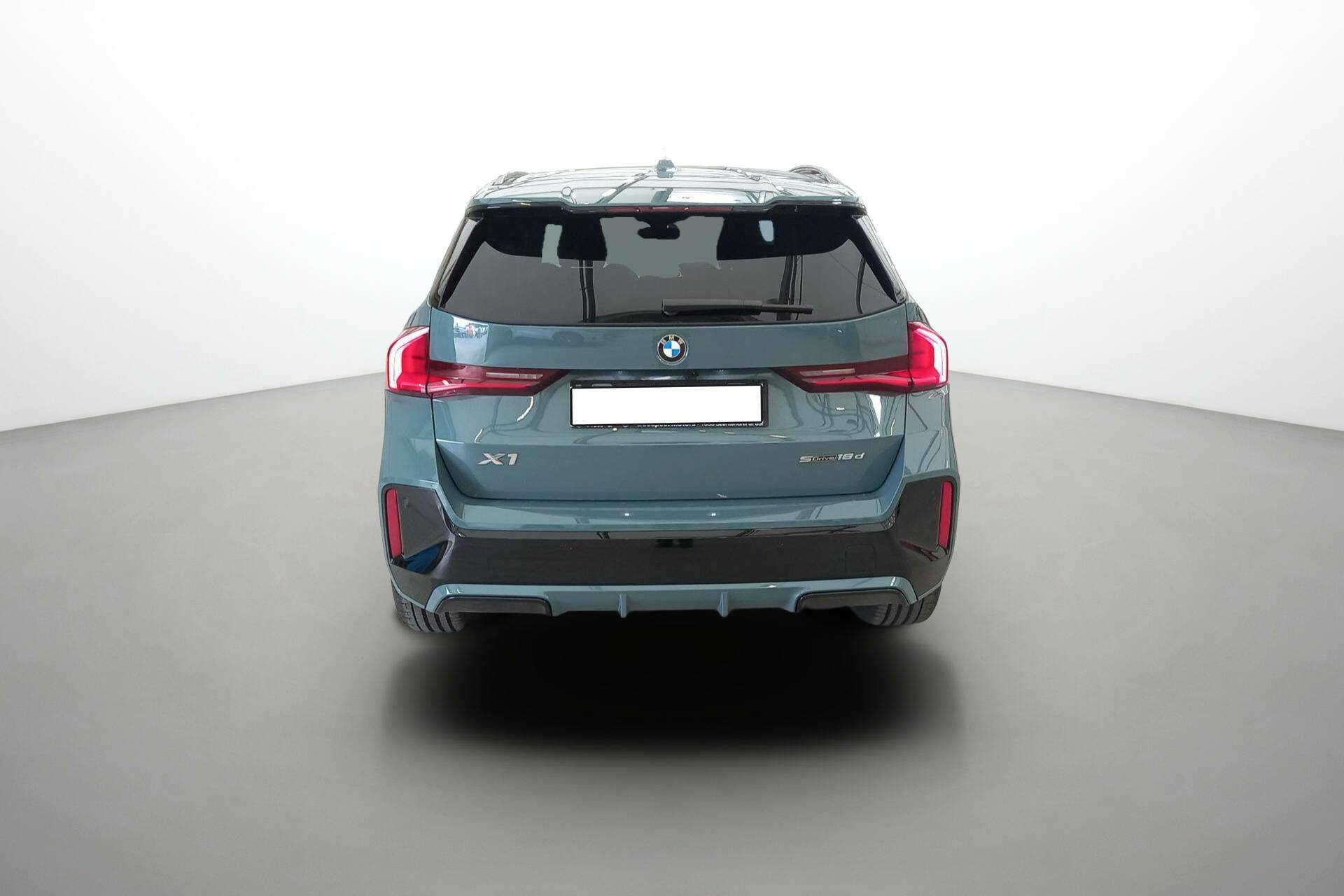 Image véhicule  BMW X1 U11 (5)