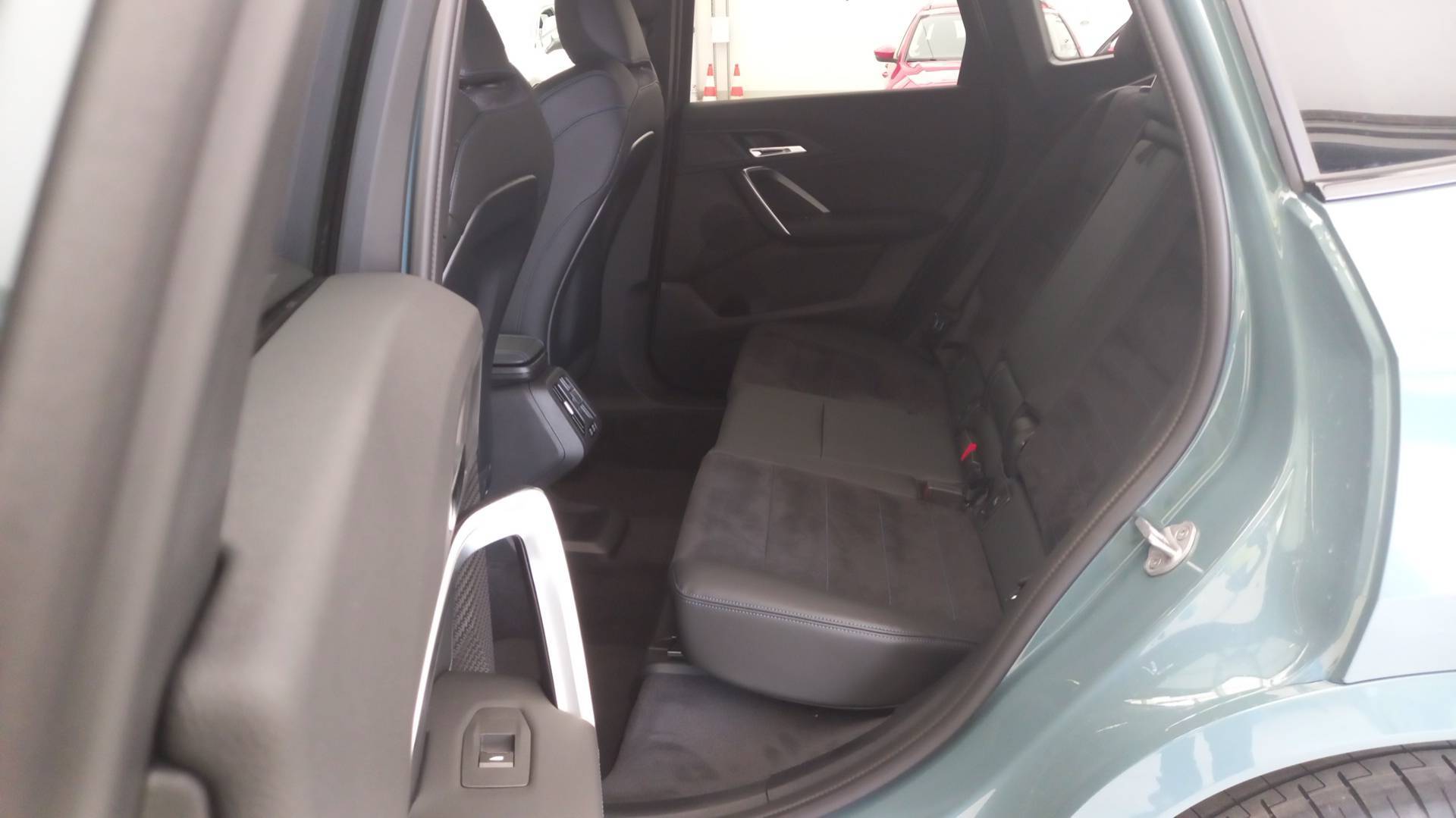Image véhicule  BMW X1 U11 (8)
