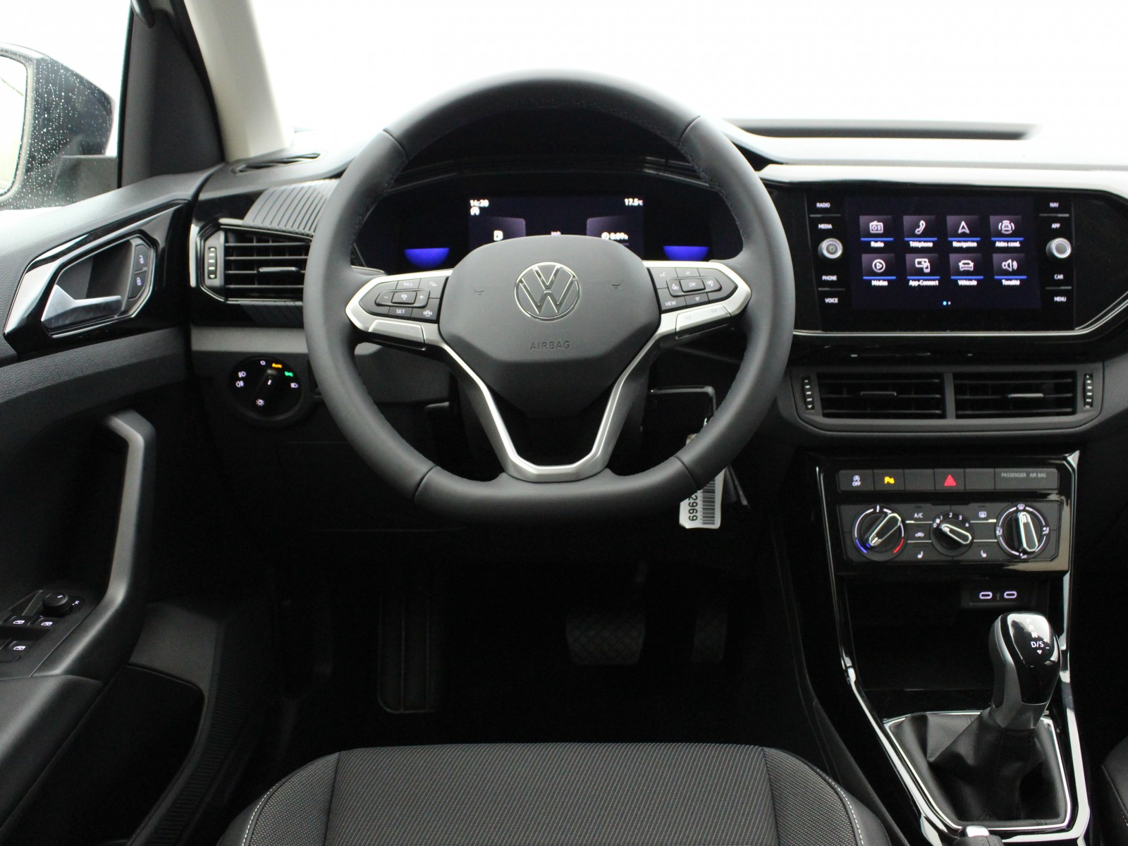 VOLKSWAGEN - T-CROSS - #181464 - 14