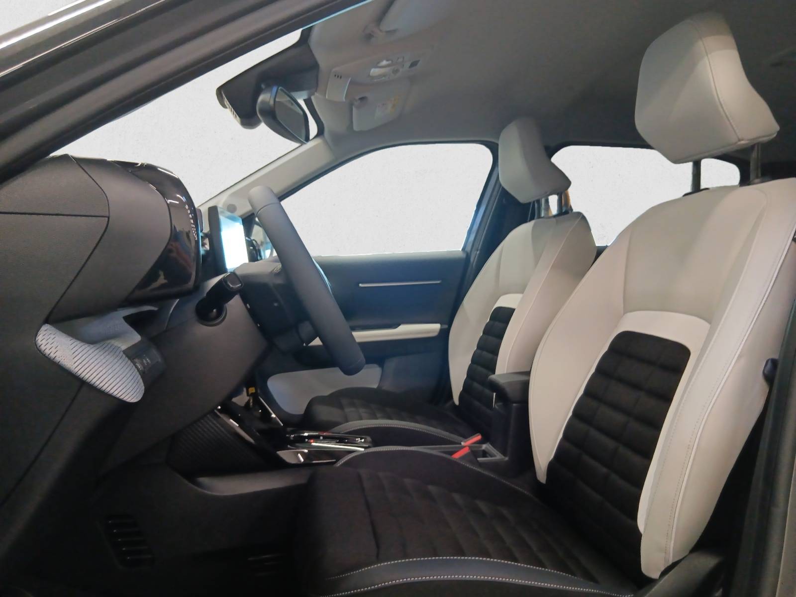 Image véhicule  CITROEN C3 AIRCROSS (8)