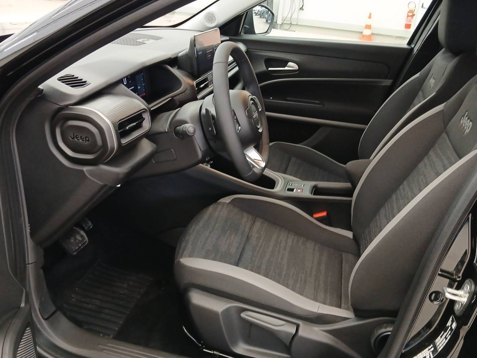 JEEP - AVENGER - #858541 - 7