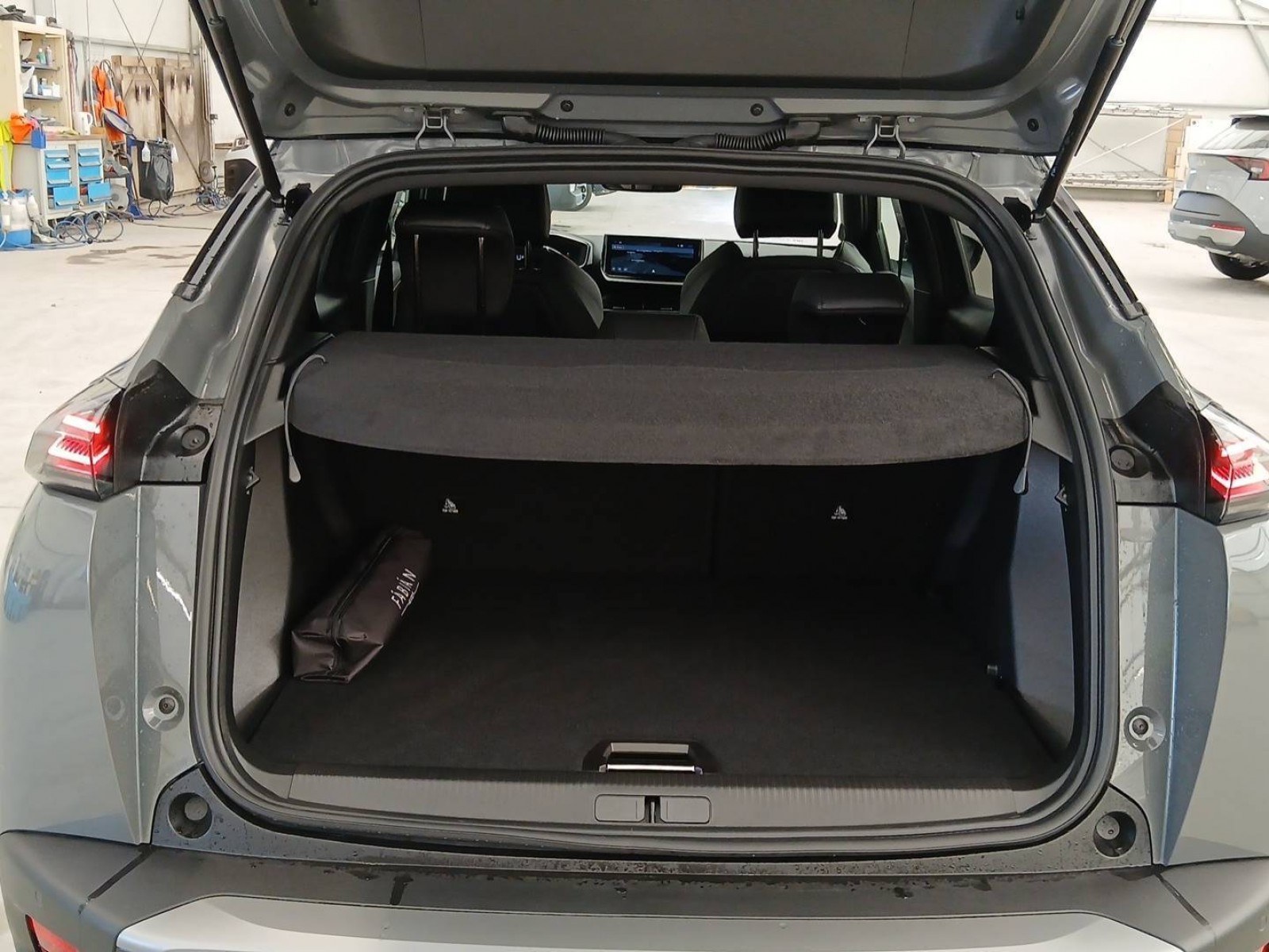 PEUGEOT - 2008 - #639365 - 12
