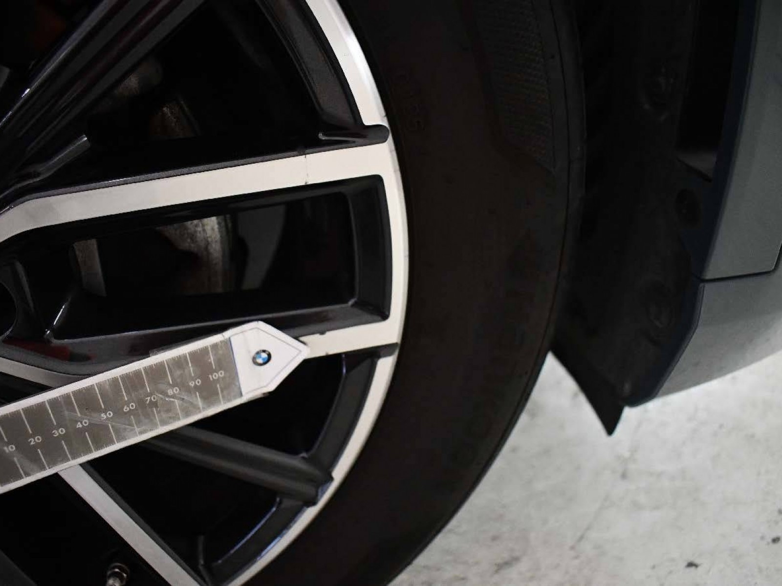 BMW - X1 U11 - #861030 - 16