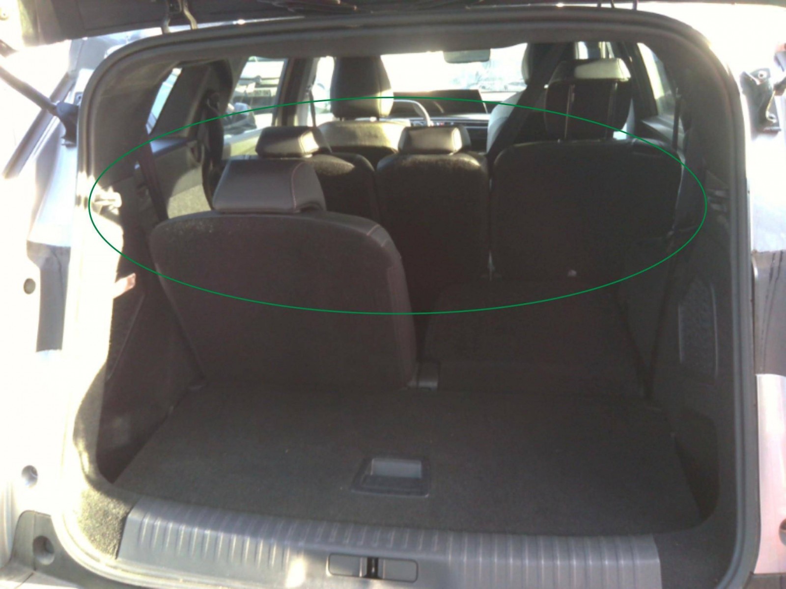 PEUGEOT - 5008 - #865520 - 6