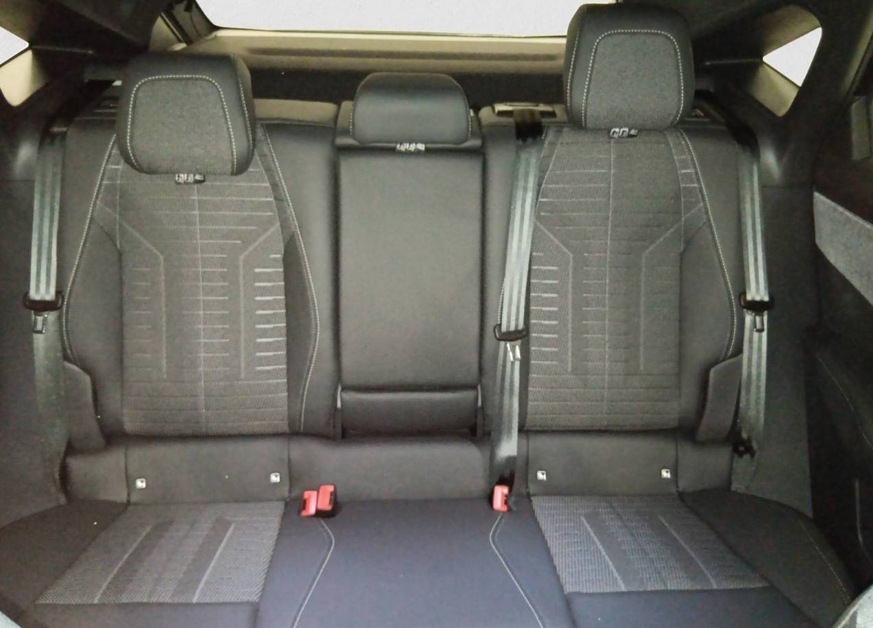 Image véhicule  PEUGEOT 3008 (8)