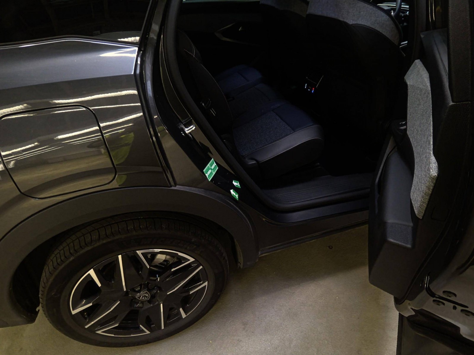 PEUGEOT - 5008 - #865513 - 18