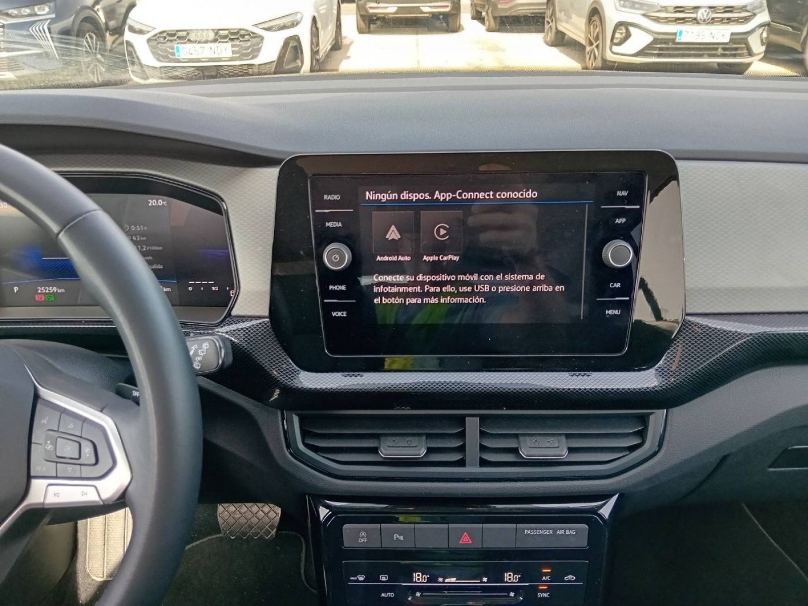 VOLKSWAGEN - T-CROSS - #871362 - 10