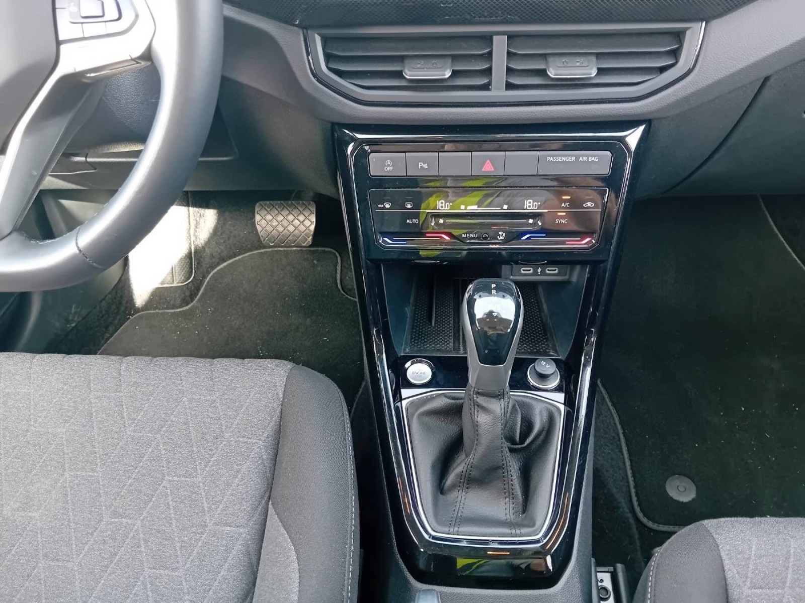 VOLKSWAGEN - T-CROSS - #871362 - 11