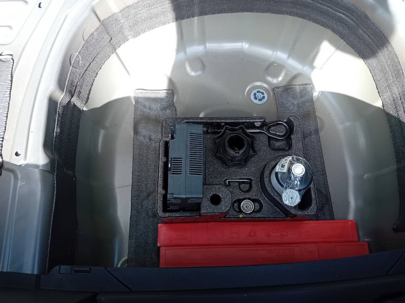 VOLKSWAGEN - T-CROSS - #871362 - 16