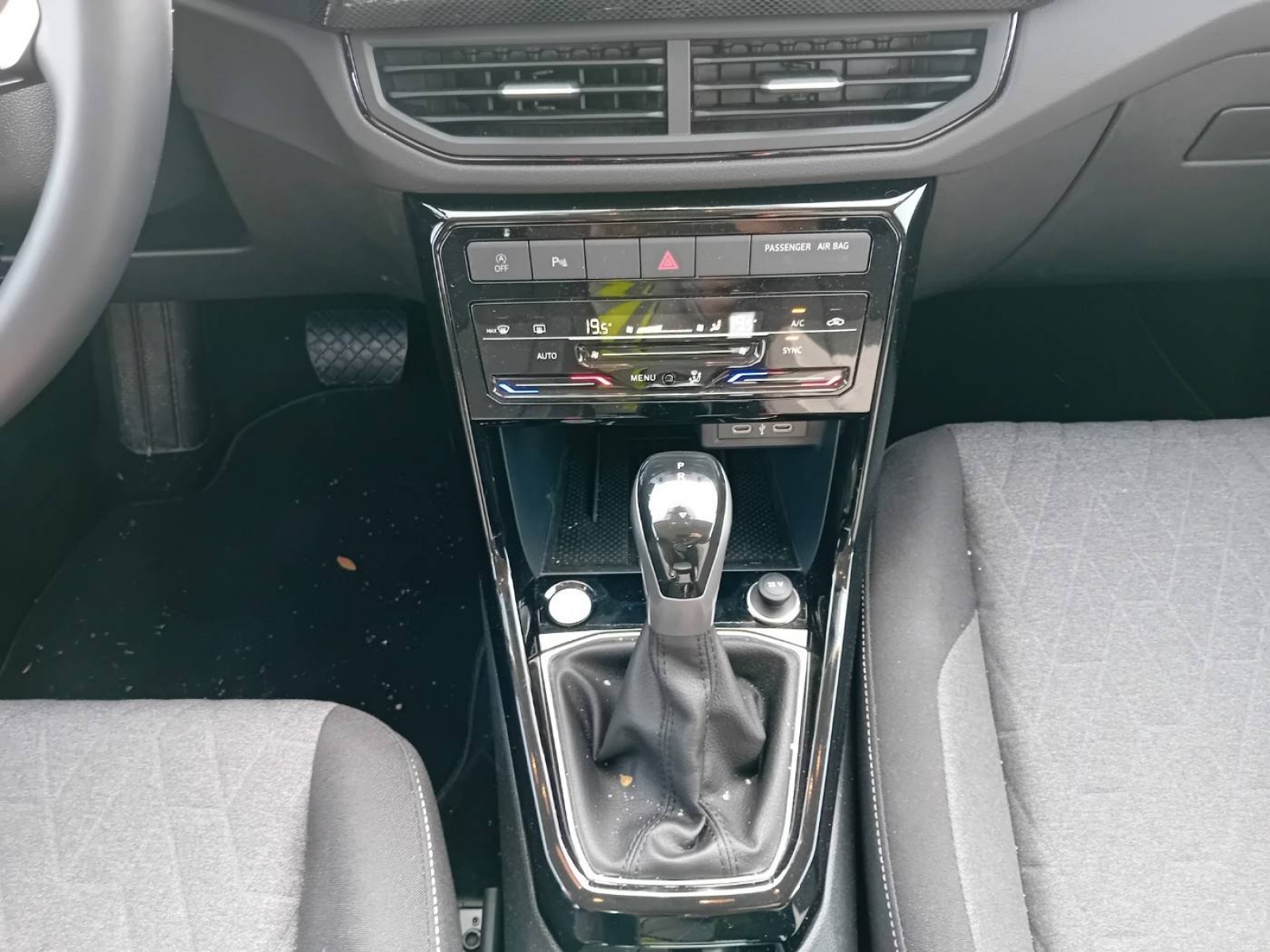 VOLKSWAGEN - T-CROSS - #871365 - 11