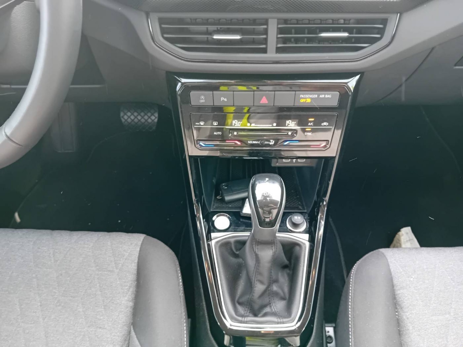 VOLKSWAGEN - T-CROSS - #871367 - 11