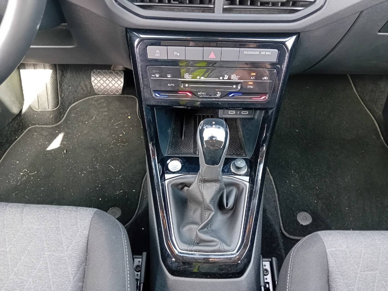 VOLKSWAGEN - T-CROSS - #871368 - 11