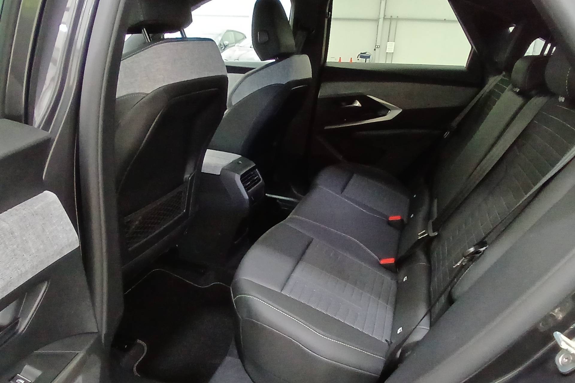 Image véhicule  PEUGEOT 3008 (12)