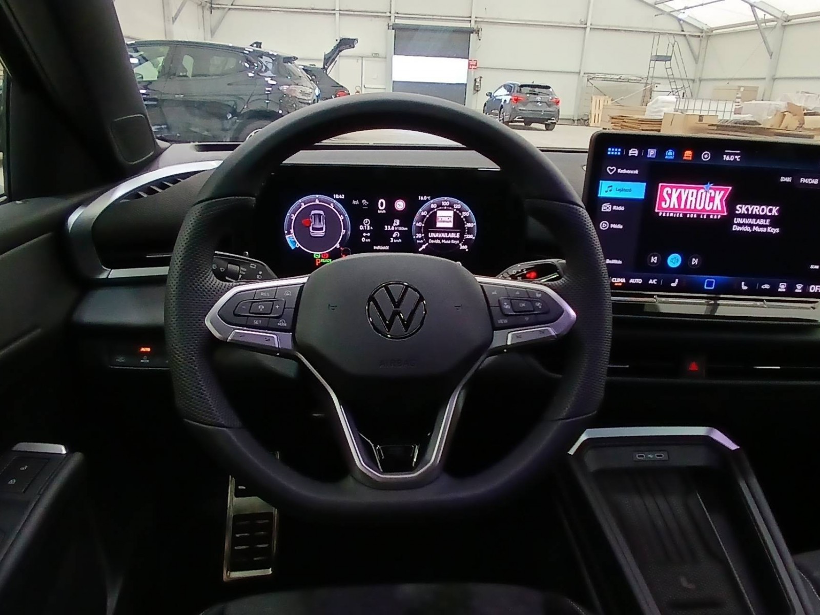 VOLKSWAGEN - T-ROC - #853638 - 10
