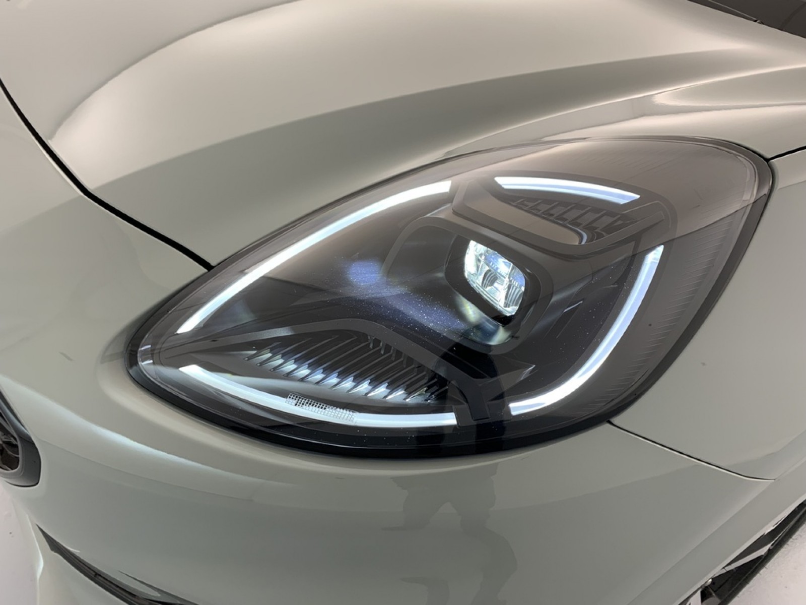 FORD - PUMA - #866716 - 33