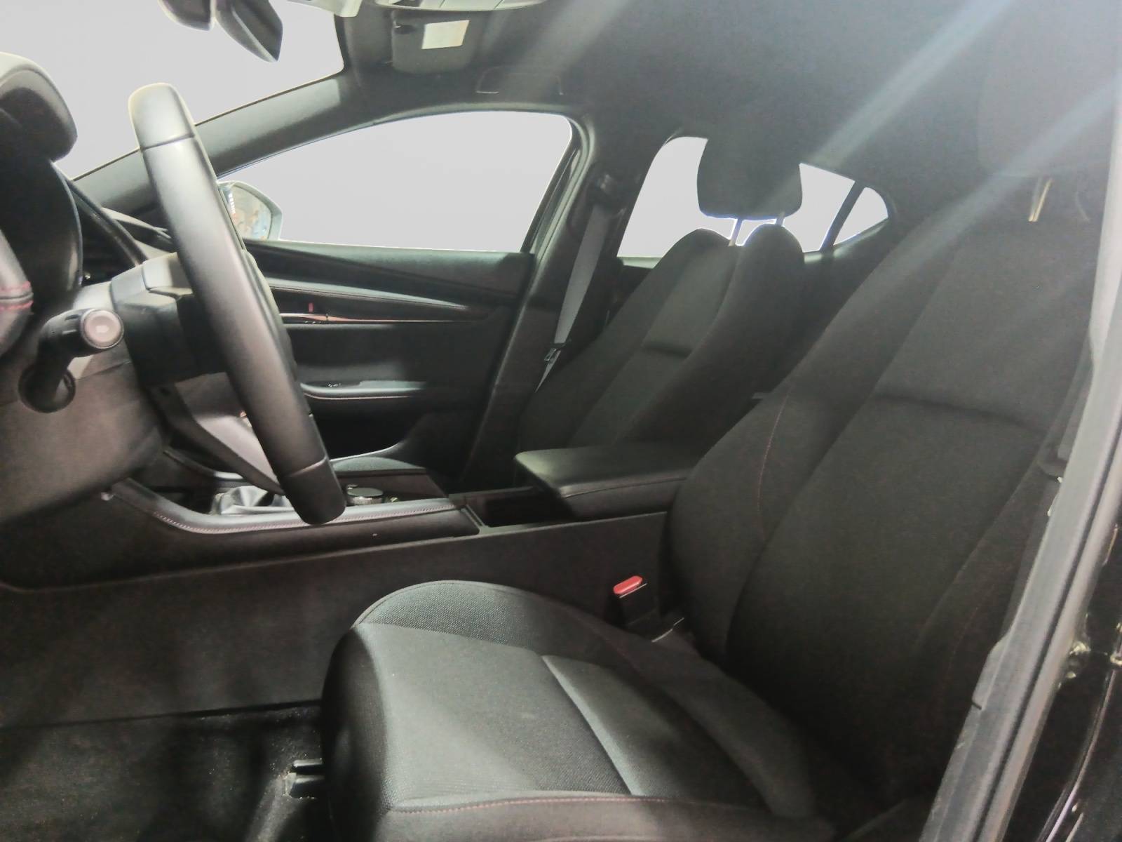 Image véhicule  MAZDA MAZDA3 5 PORTES 2025 (11)