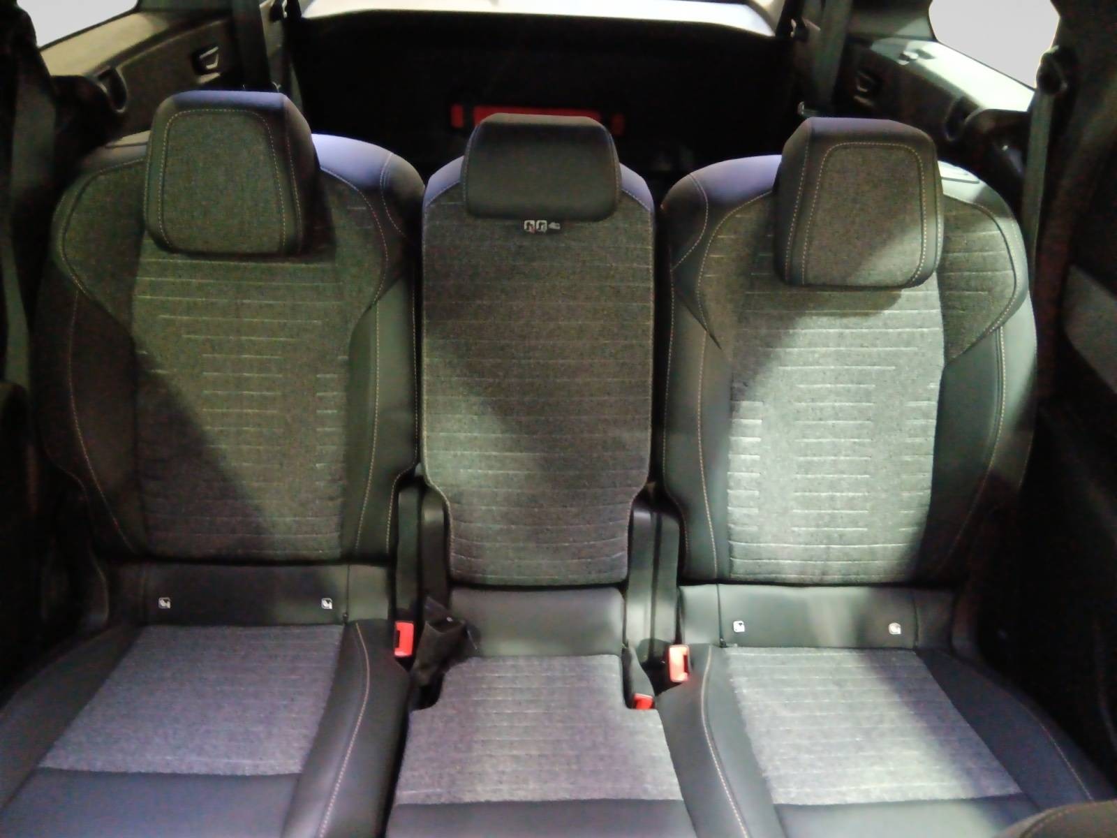 PEUGEOT - 5008 - #871272 - 11
