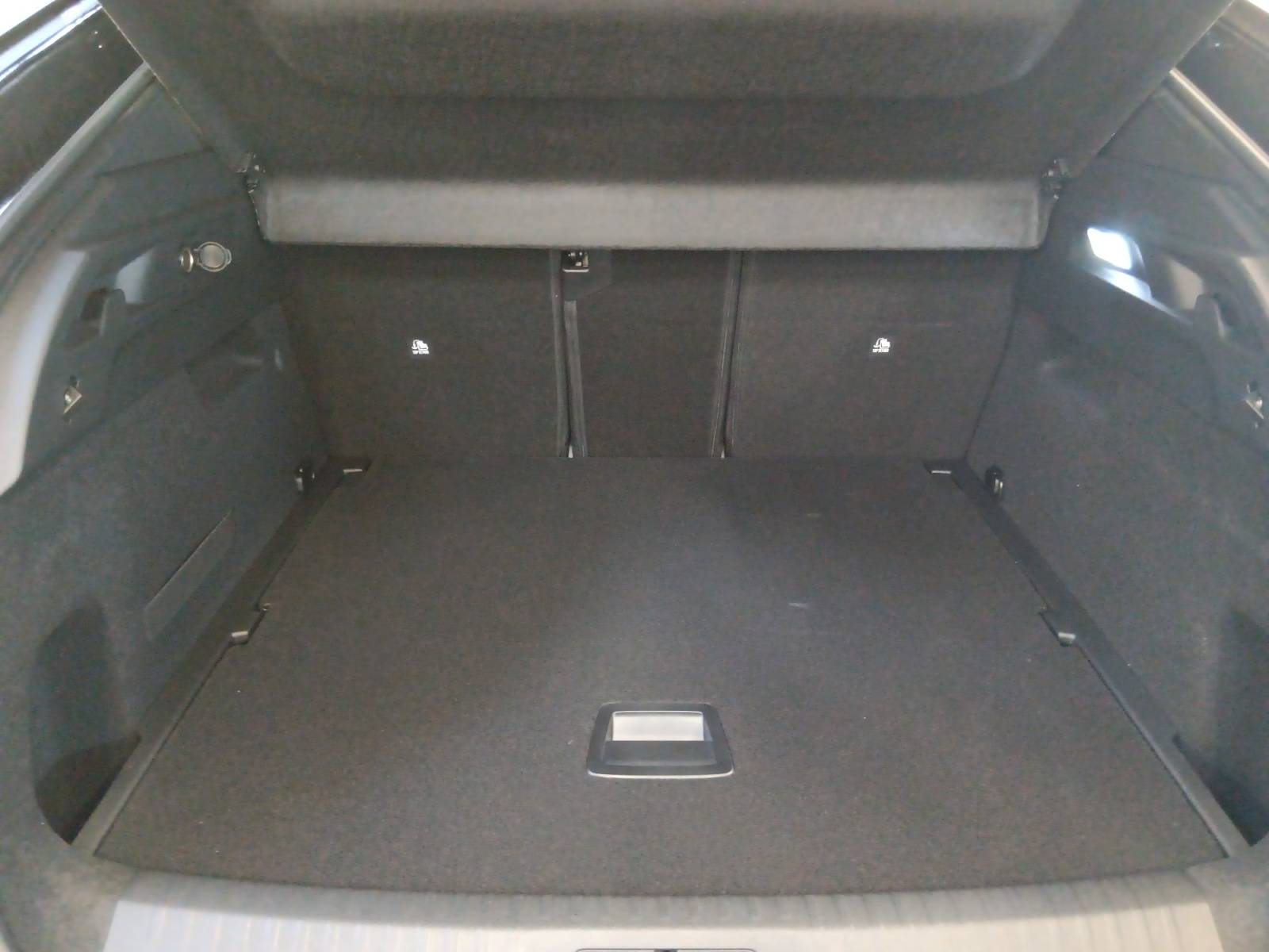 Image véhicule  PEUGEOT 3008 (15)