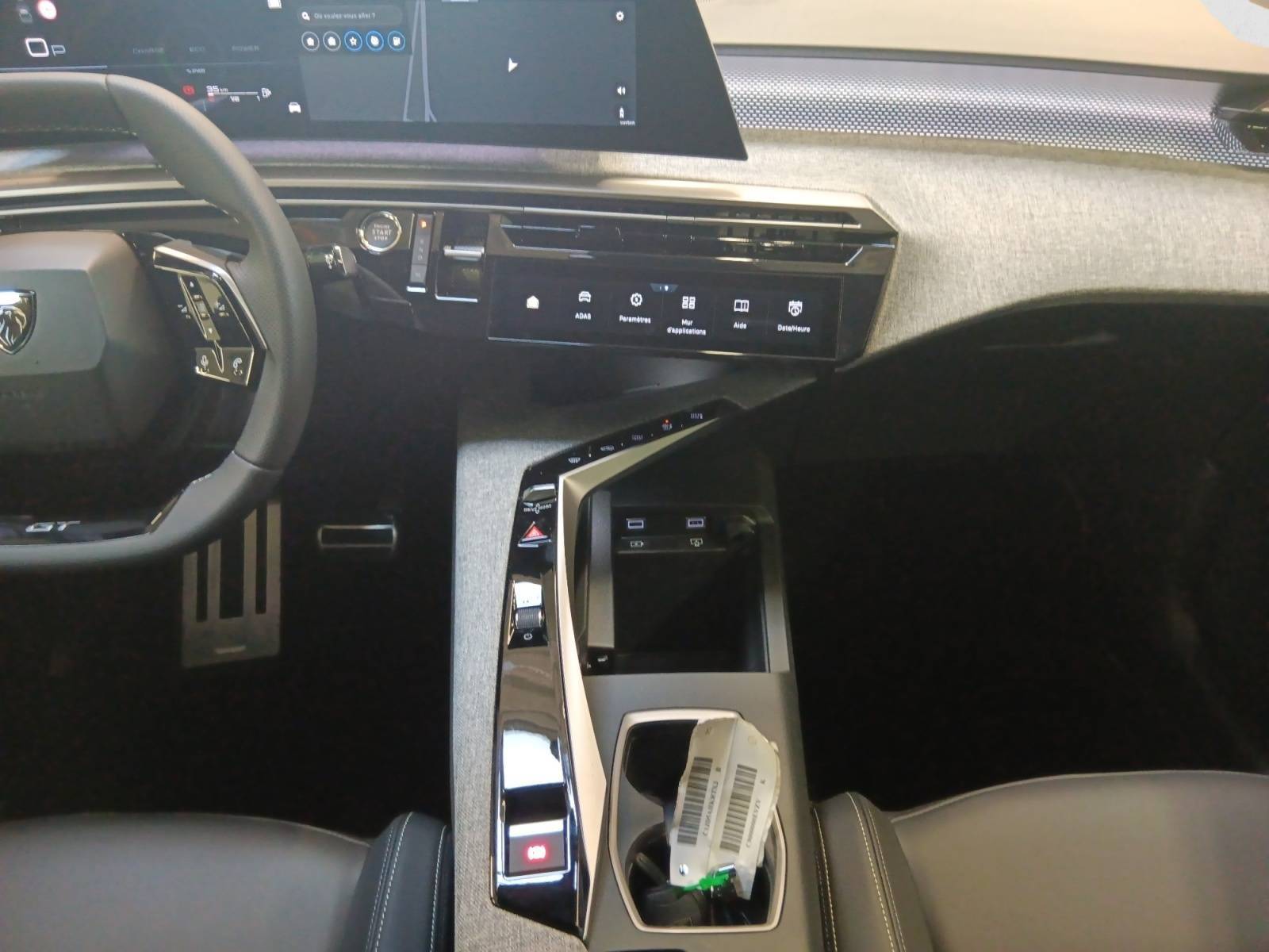 Image véhicule  PEUGEOT 3008 (10)
